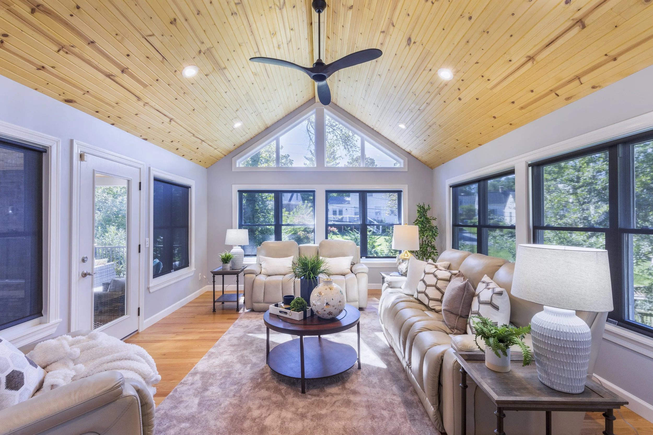  32 Springfield Ct005.jpg