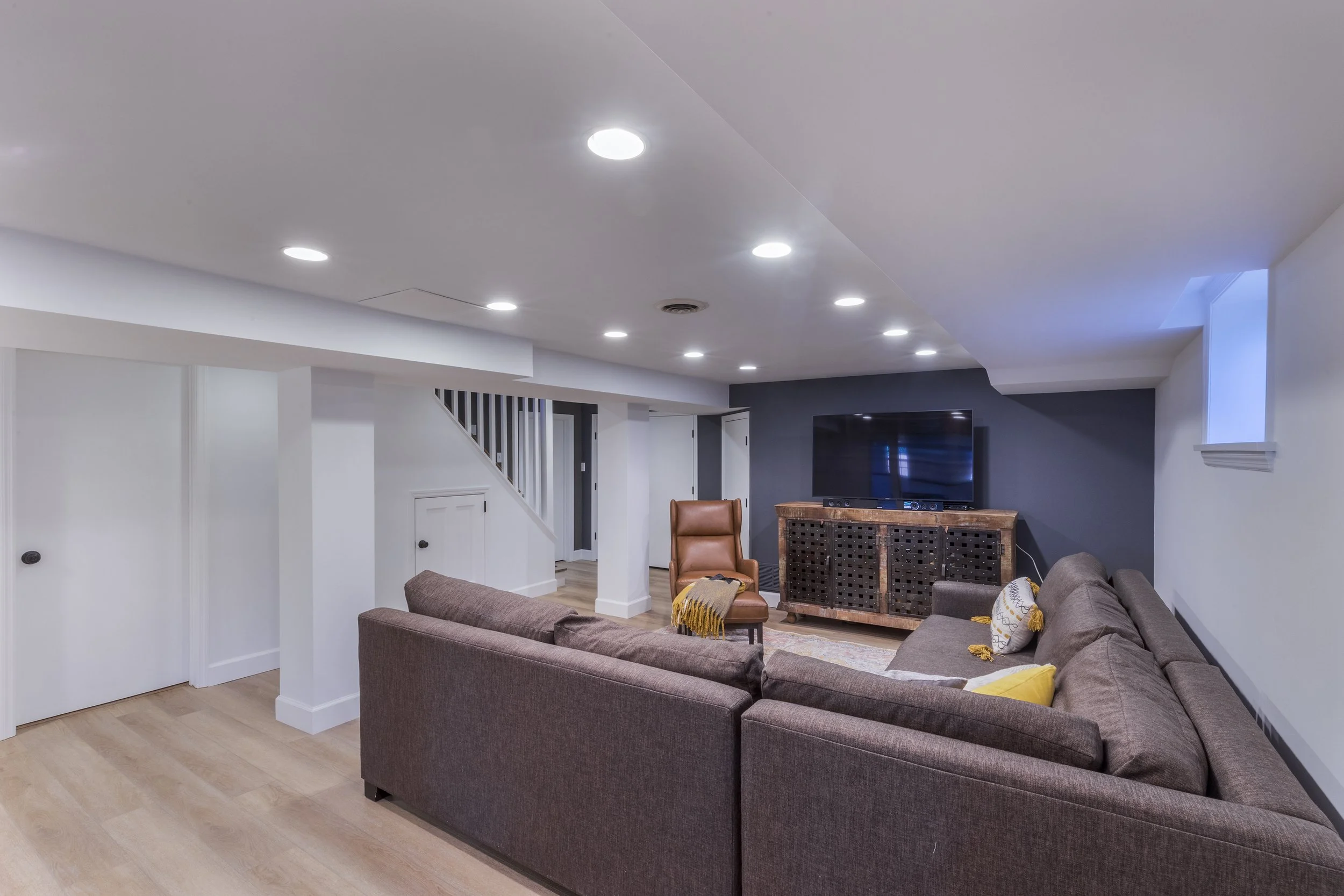  8109 Stratford Dr006.jpg
