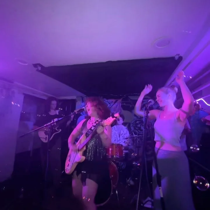 🫧 Thank you for coming to see the show! 

Stay tuned for some exciting Headcase updates as we look to enter the digital landscape 👀

More shows coming 🔜 

📸 @zayamarz 
🎥 @reubendpresents 

@unrulycollective @the_eelpit