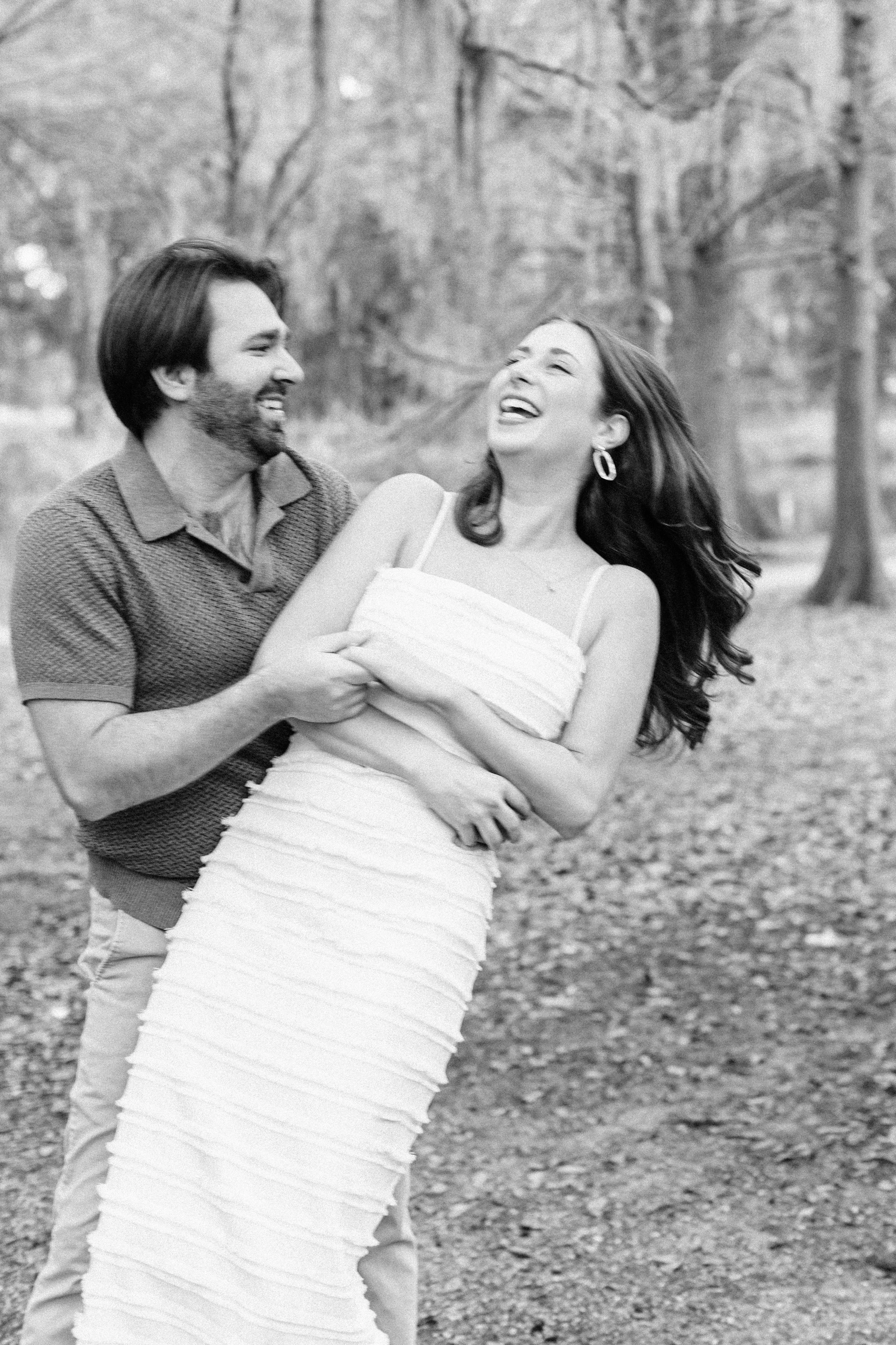 victoria and patrick’s new orleans city park engagement photos, couple dancing in city park engagement photos, baton rouge wedding photography, sarah shaw photography