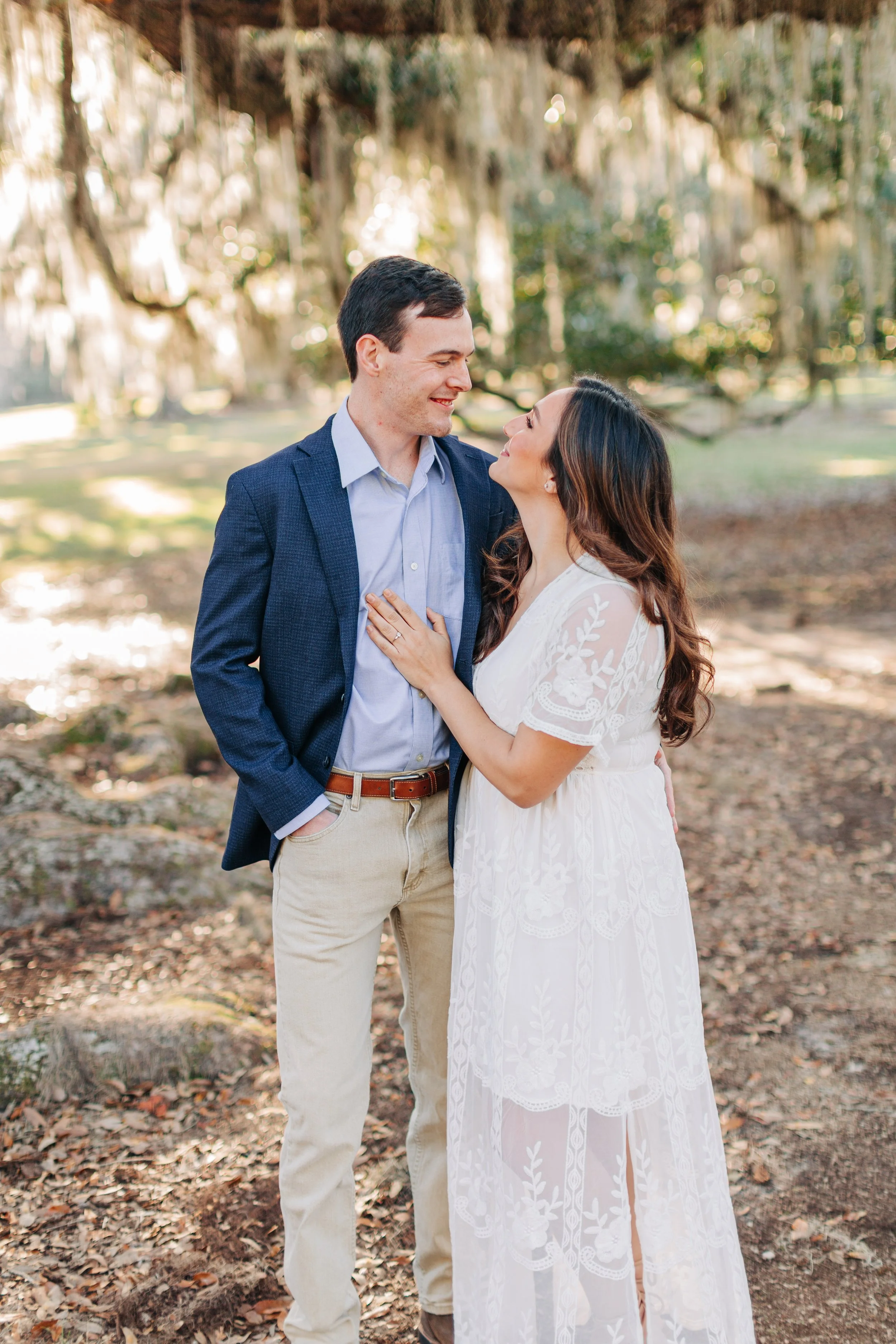 alee and ben’s sunset engagement photos at fontainebleau state park with sarah shaw photography, engagement photos under the mossy oak trees, new orleans engagement photography, baton rouge engagement