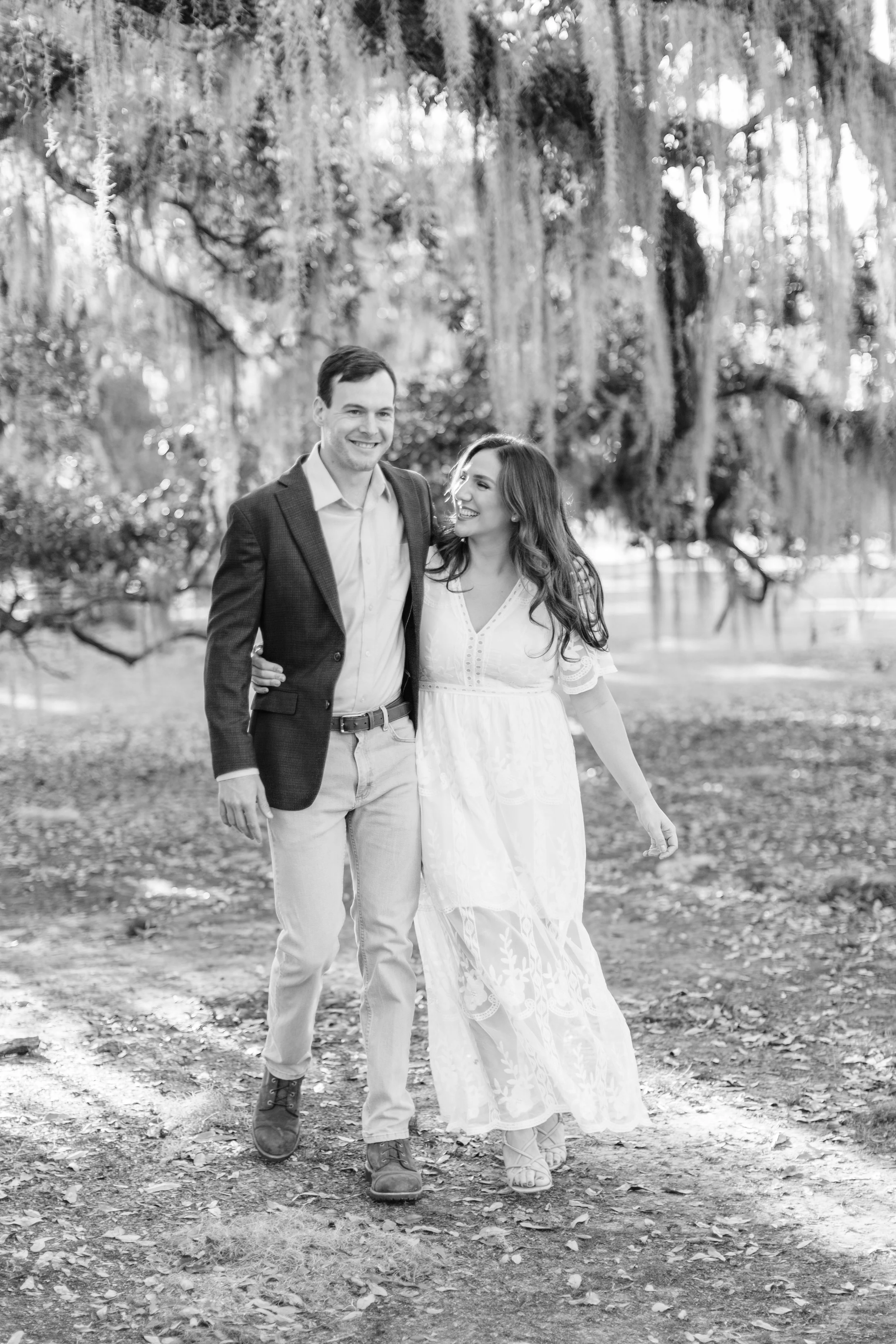 alee and ben’s sunset engagement photos at fontainebleau state park with sarah shaw photography, engagement photos under the mossy oak trees, new orleans engagement photography, baton rouge engagement