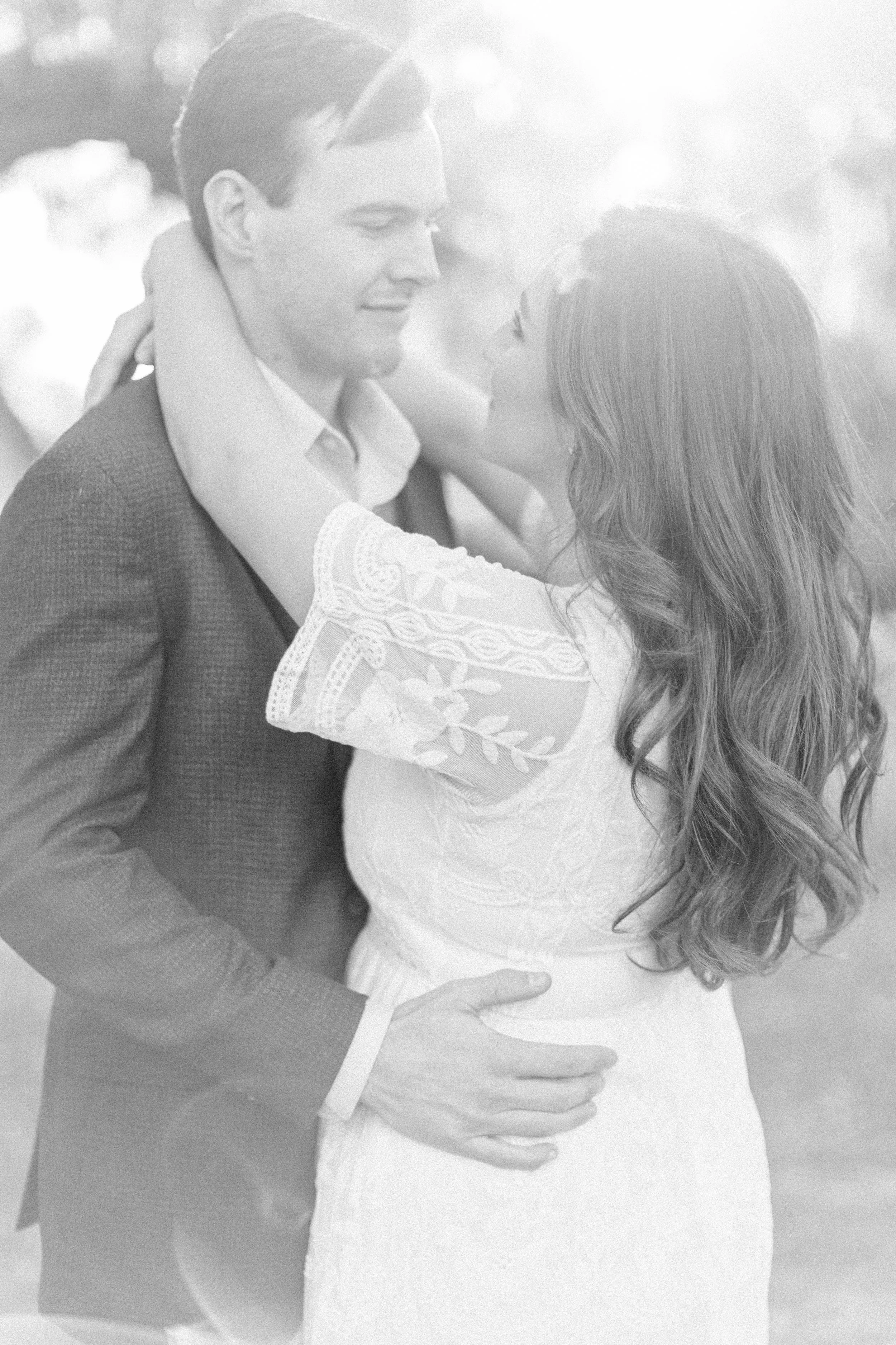 alee and ben’s sunset engagement photos at fontainebleau state park with sarah shaw photography, engagement photos under the mossy oak trees, new orleans engagement photography, baton rouge engagement