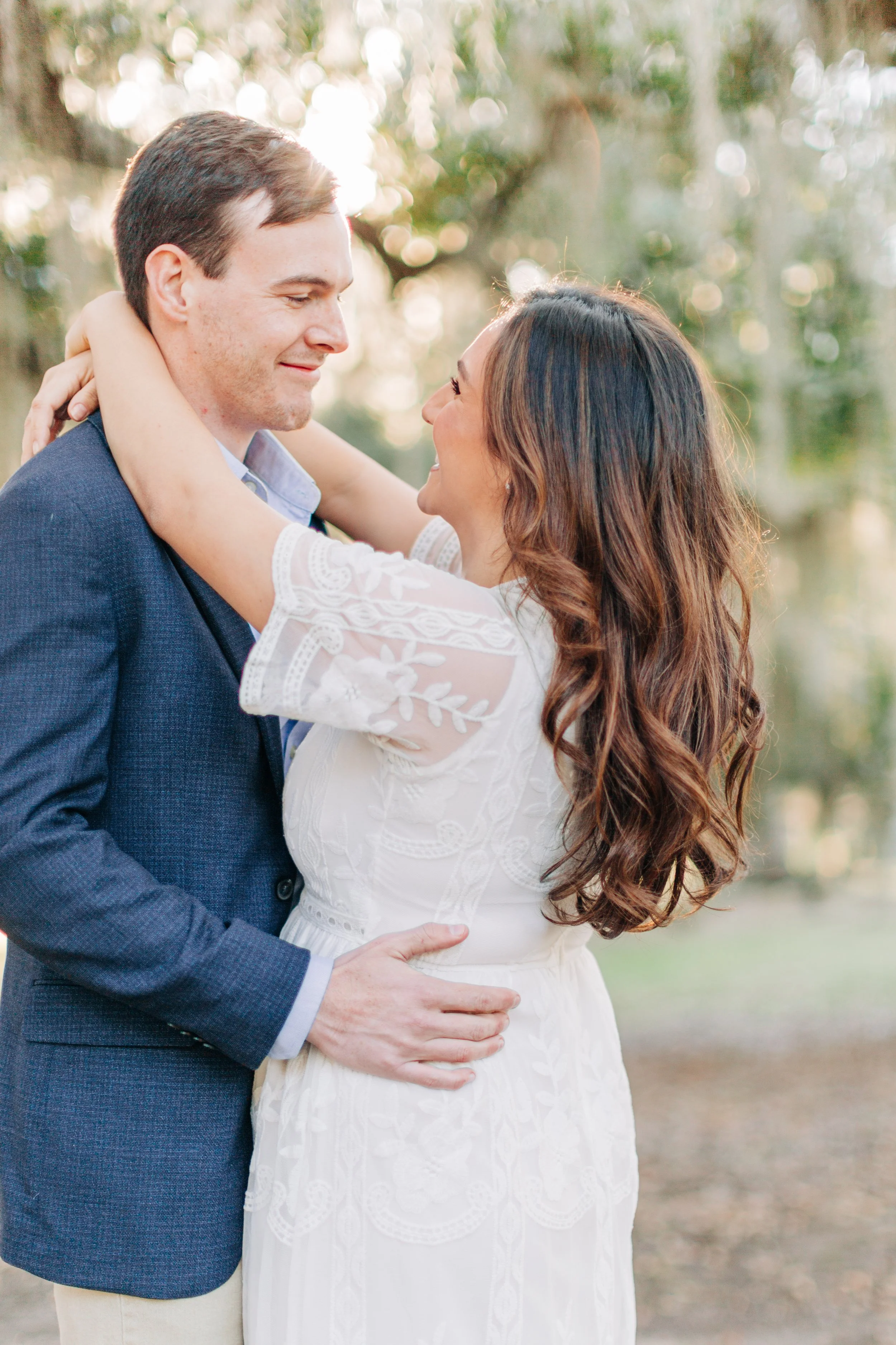 alee and ben’s sunset engagement photos at fontainebleau state park with sarah shaw photography, engagement photos under the mossy oak trees, new orleans engagement photography, baton rouge engagement