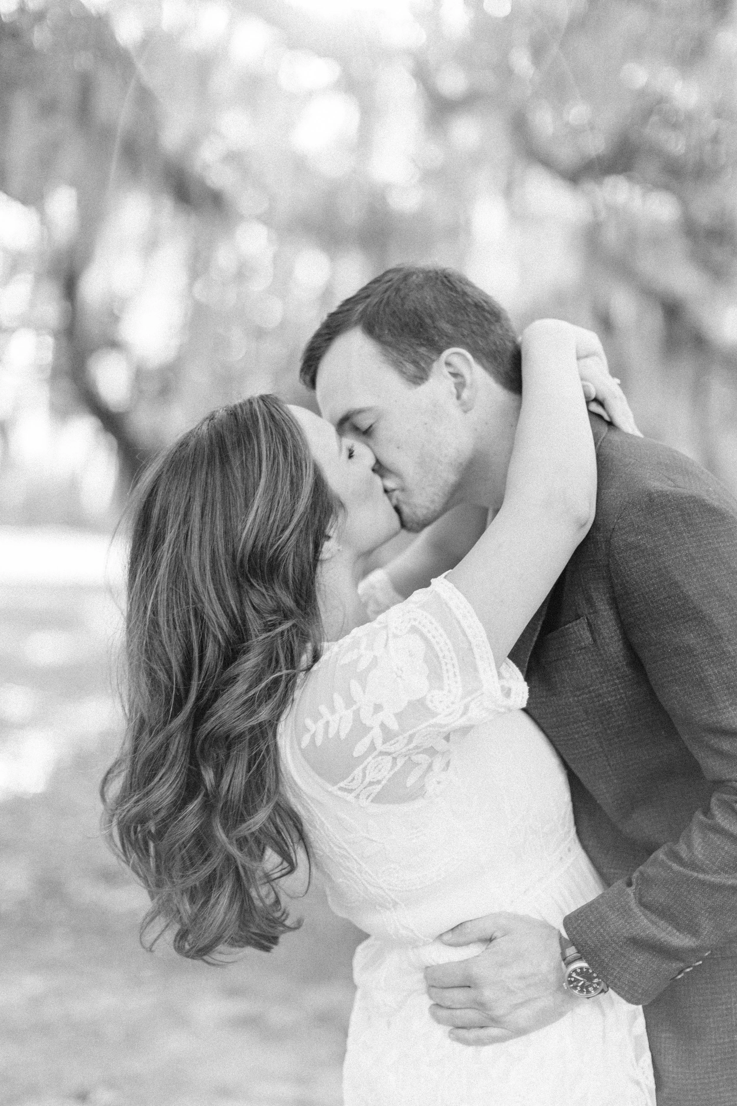 alee and ben’s sunset engagement photos at fontainebleau state park with sarah shaw photography, engagement photos under the mossy oak trees, new orleans engagement photography, baton rouge engagement