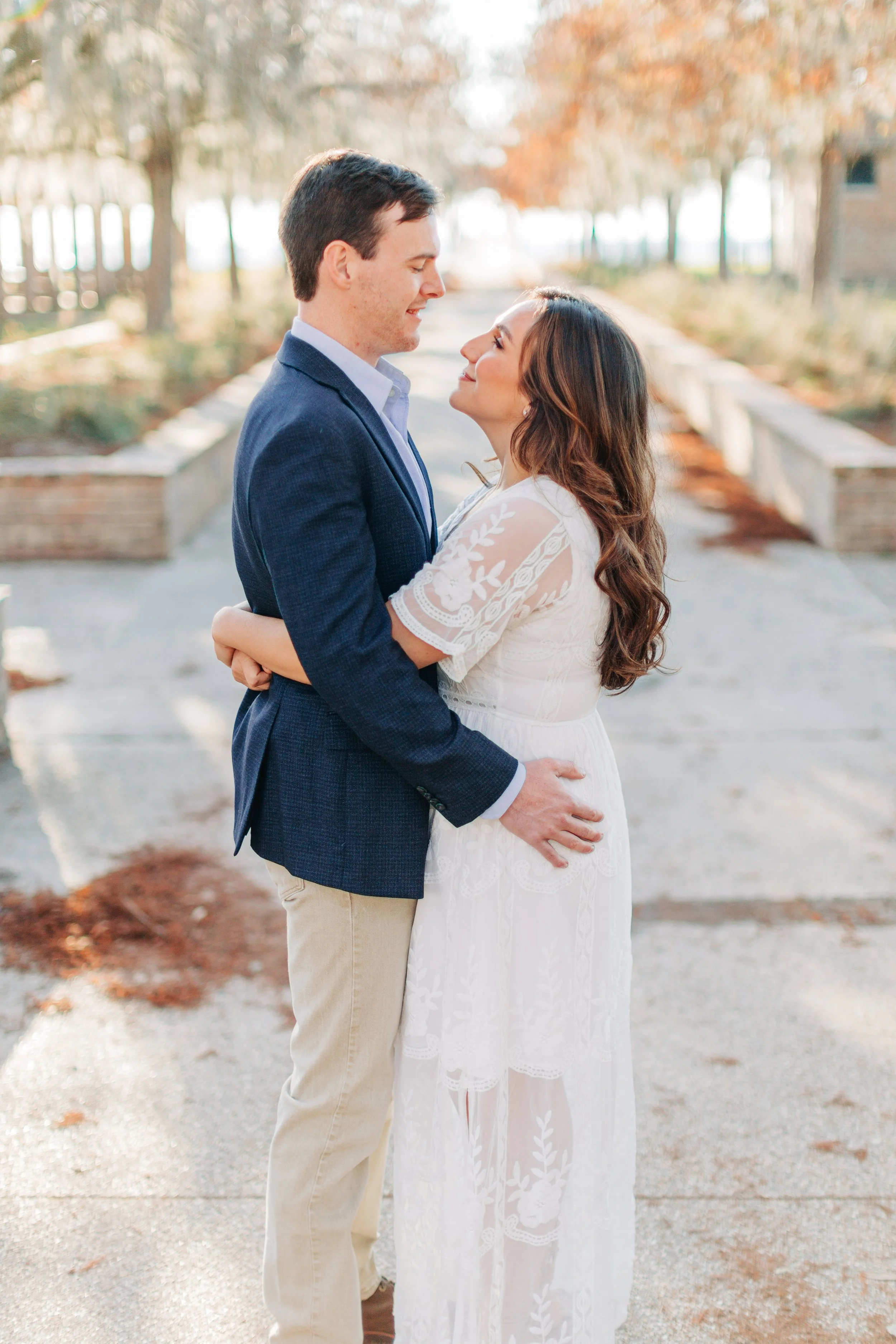 alee and ben’s sunset engagement photos at fontainebleau state park with sarah shaw photography, engagement photos under the mossy oak trees, new orleans engagement photography, baton rouge engagement