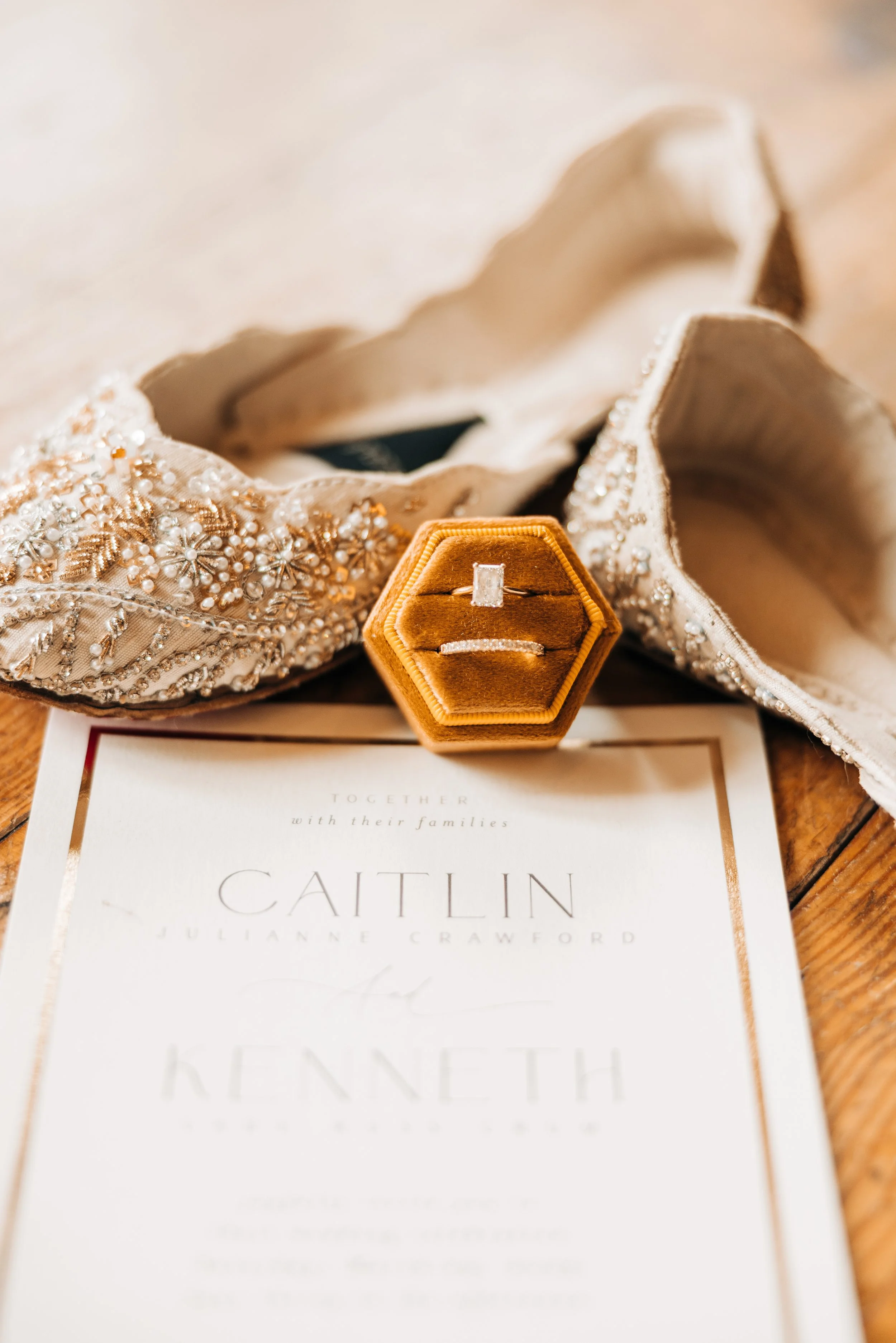 wedding ring photos, cream wedding ring display case, wedding details, baton rouge wedding photography, sarah shaw photography