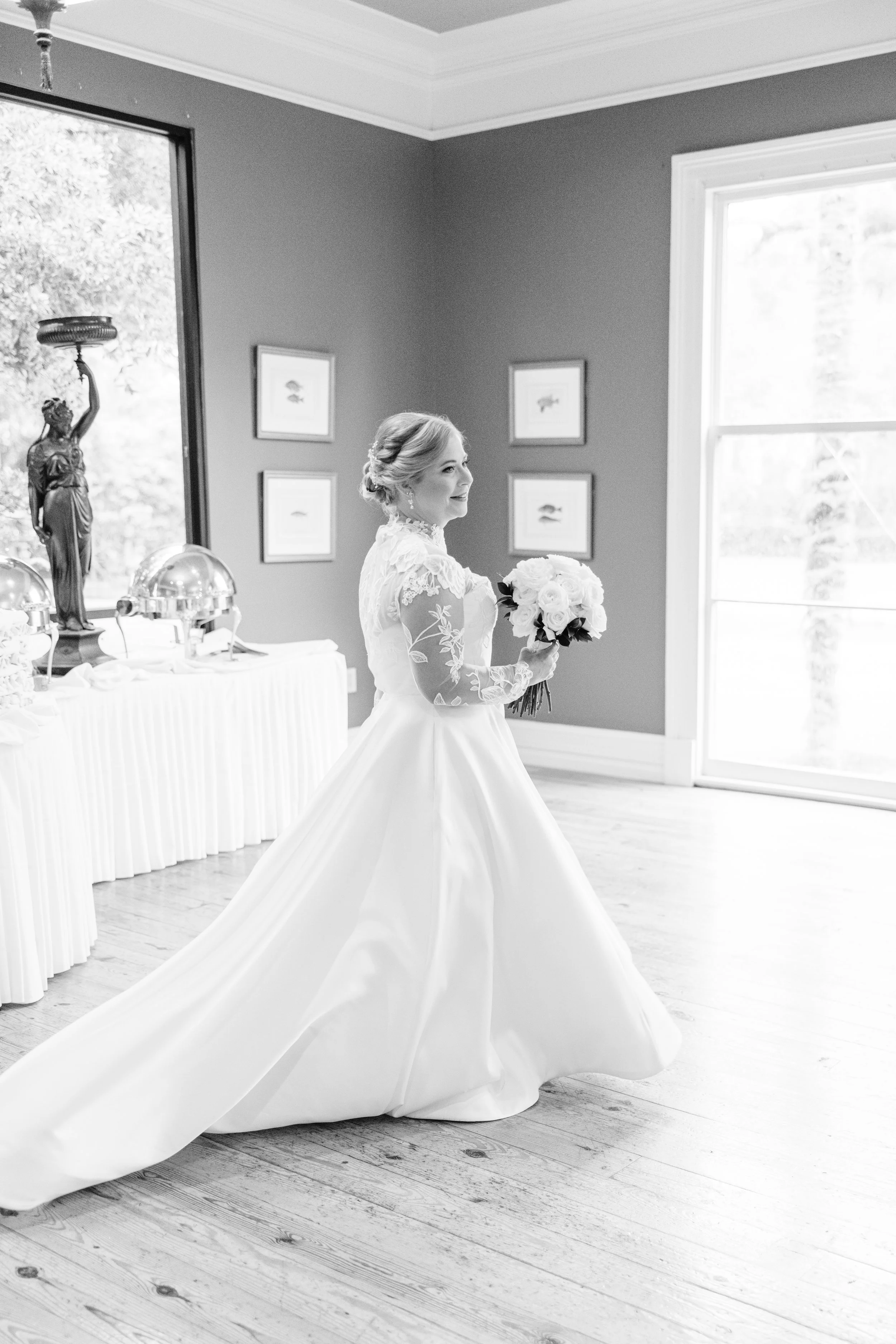 bridal portraits at houmas house baton rouge, baton rouge wedding photography, sarah shaw photography