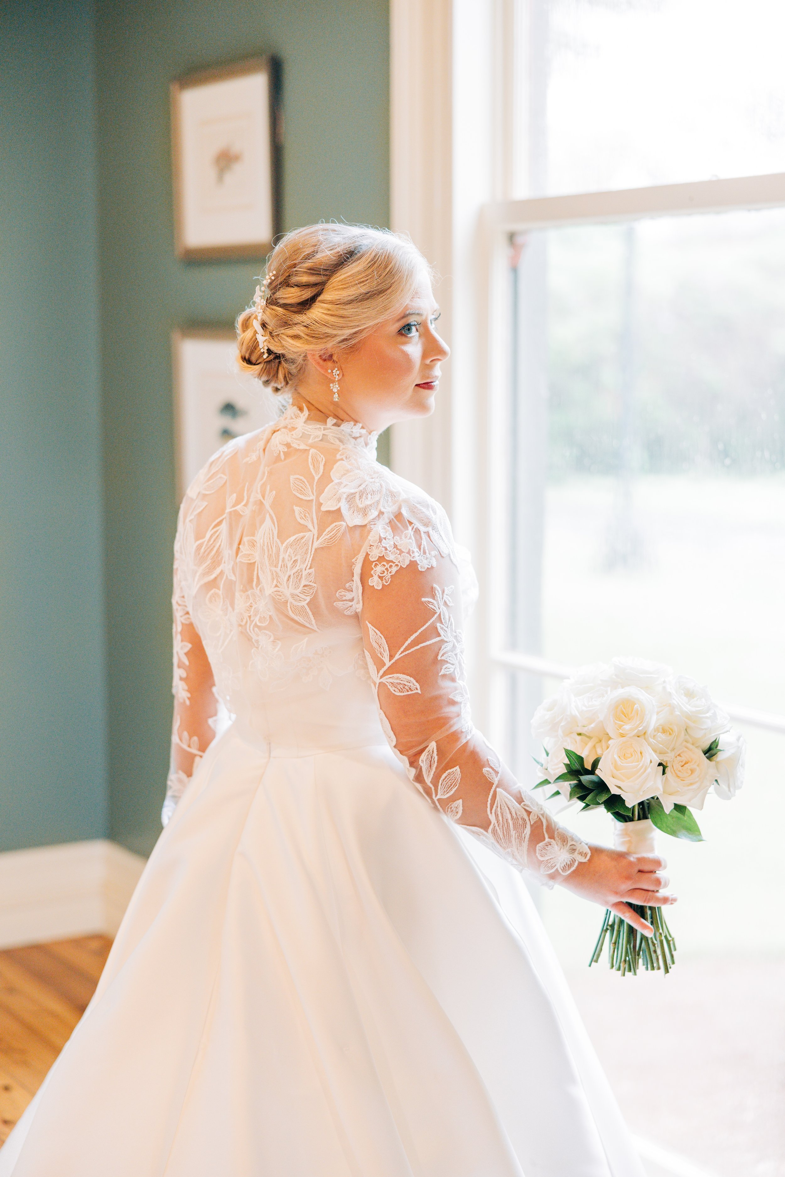 bridal portraits at houmas house baton rouge, baton rouge wedding photography, sarah shaw photography