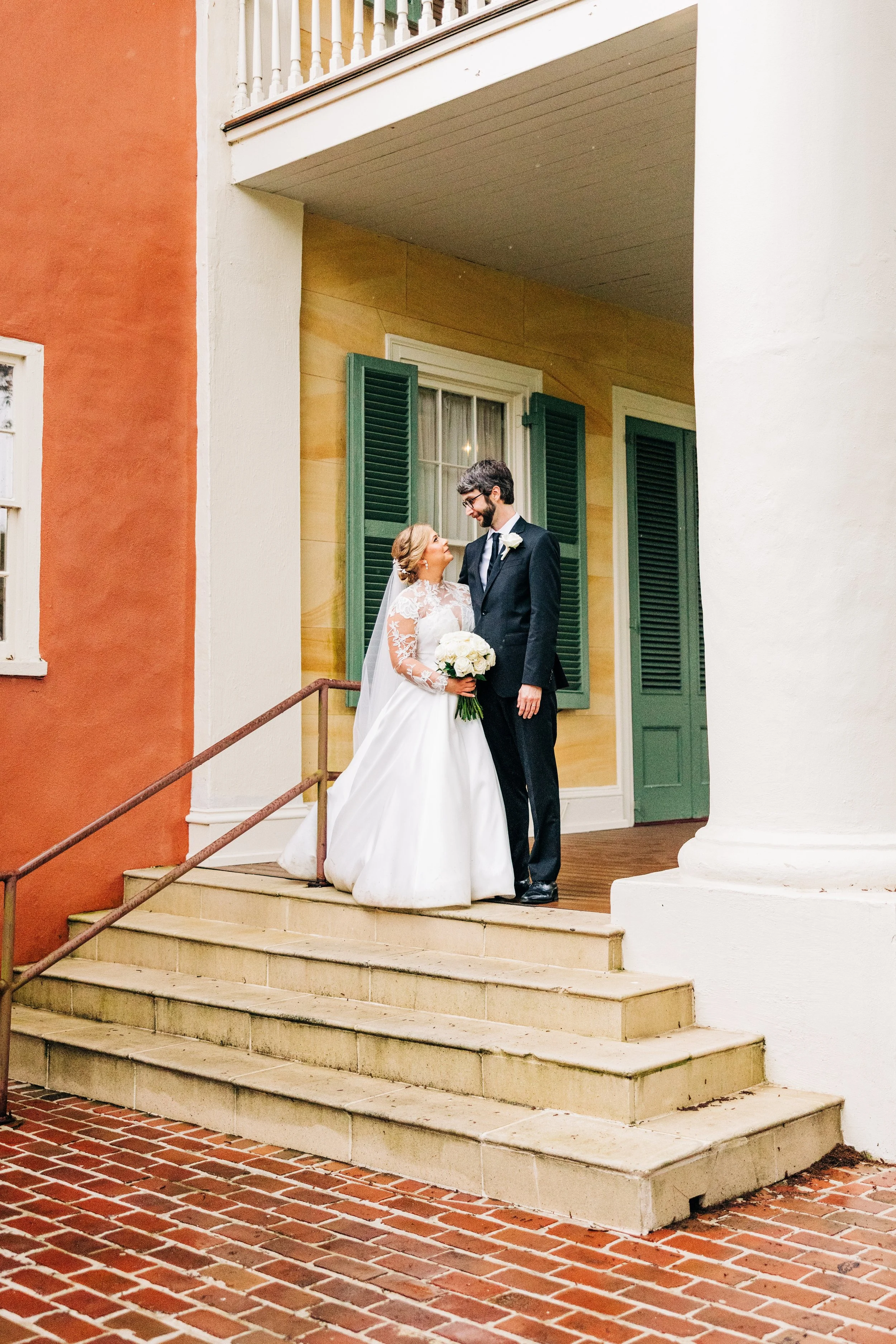 bride and groom portraits at houmas house baton rouge, baton rouge wedding photography, sarah shaw photography