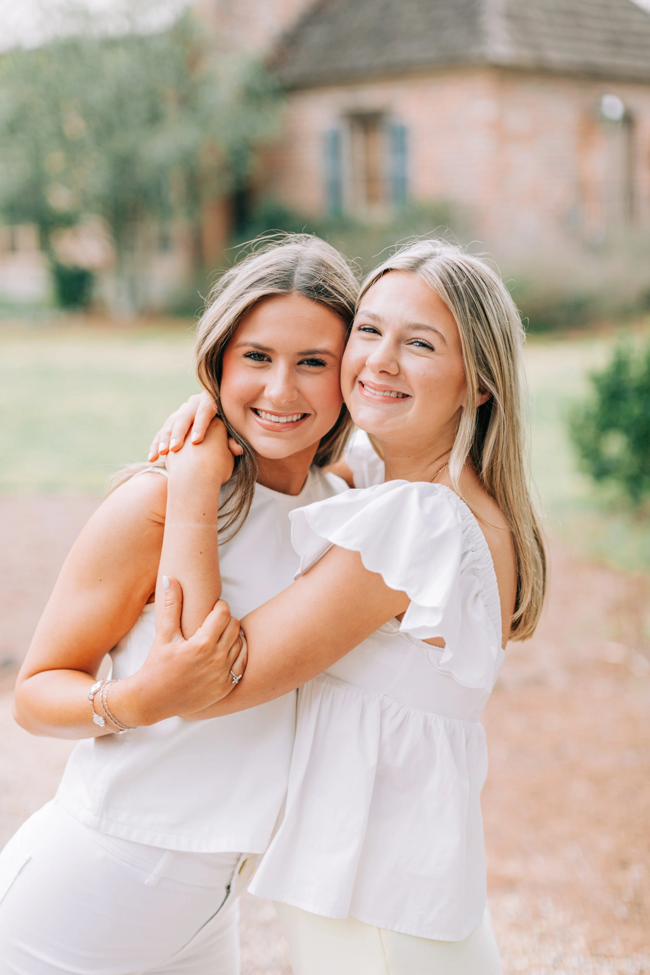 Ella Bremer Senior Portraits, Class of 2026, Dunham School Baton Rouge, Baton Rouge Senior Portraits, Sarah Shaw Photography, Burden Gardens Senior Portraits