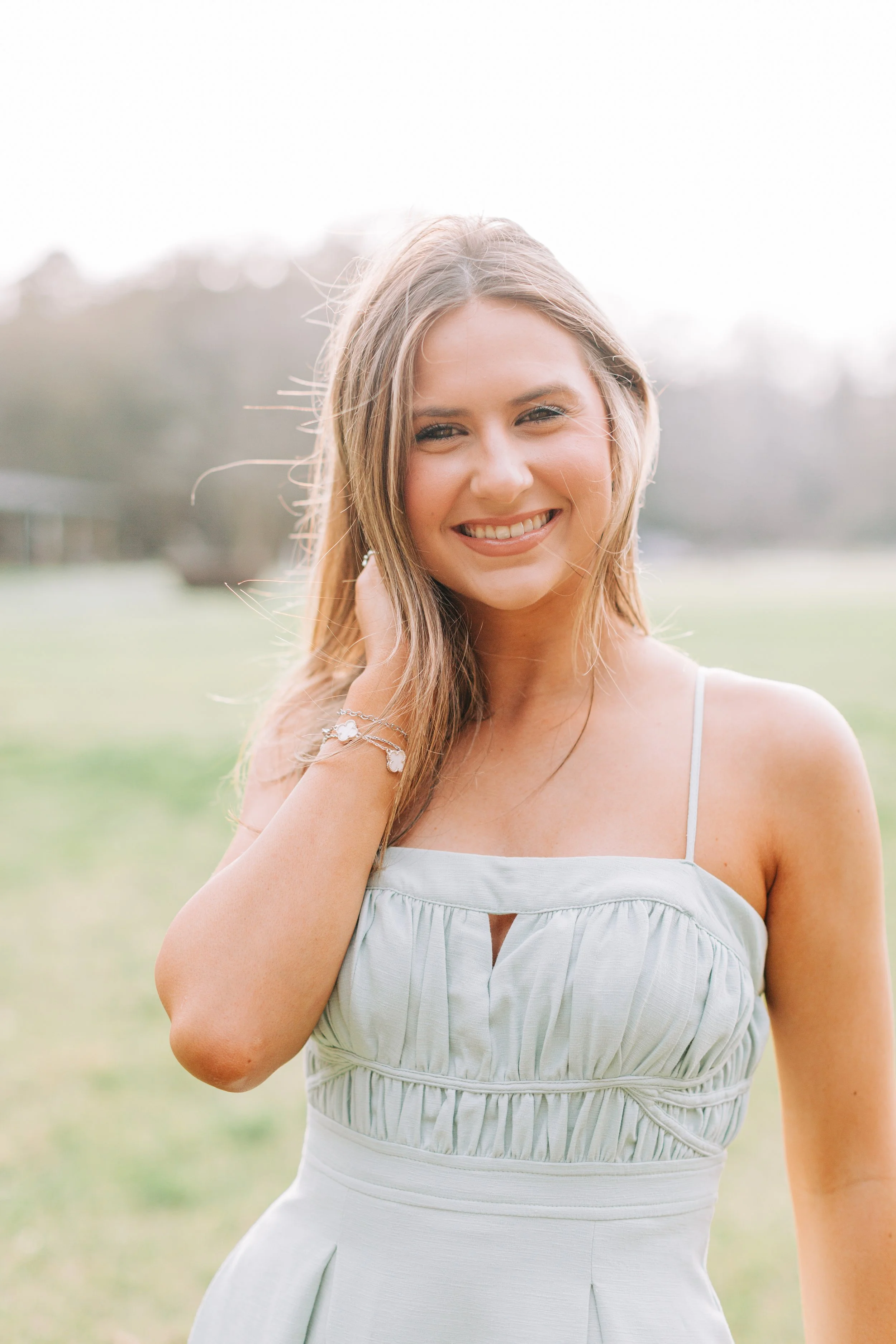 Ella Bremer Senior Portraits, Class of 2026, Dunham School Baton Rouge, Baton Rouge Senior Portraits, Sarah Shaw Photography, Burden Gardens Senior Portraits