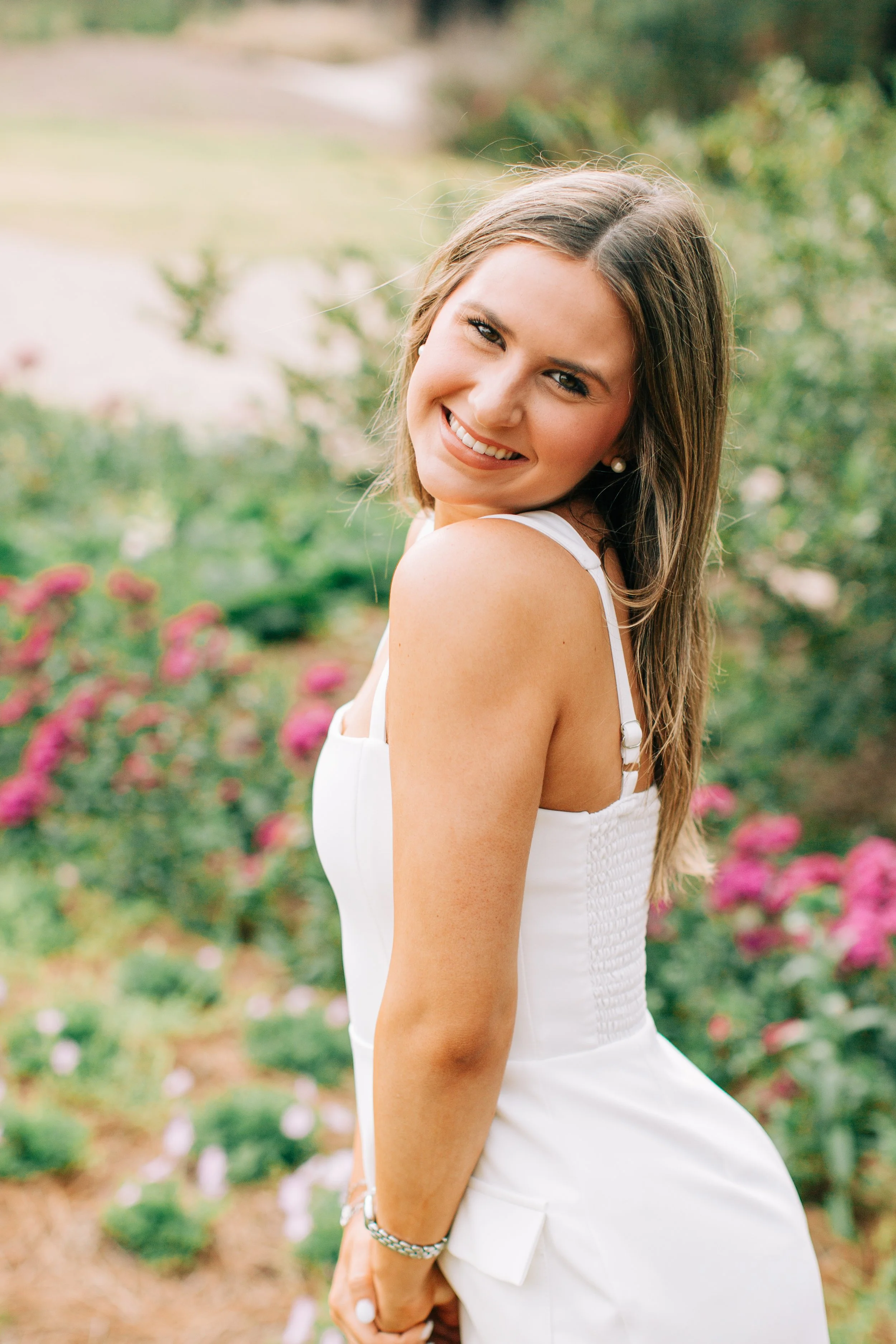 Ella Bremer Senior Portraits, Class of 2026, Dunham School Baton Rouge, Baton Rouge Senior Portraits, Sarah Shaw Photography, Burden Gardens Senior Portraits