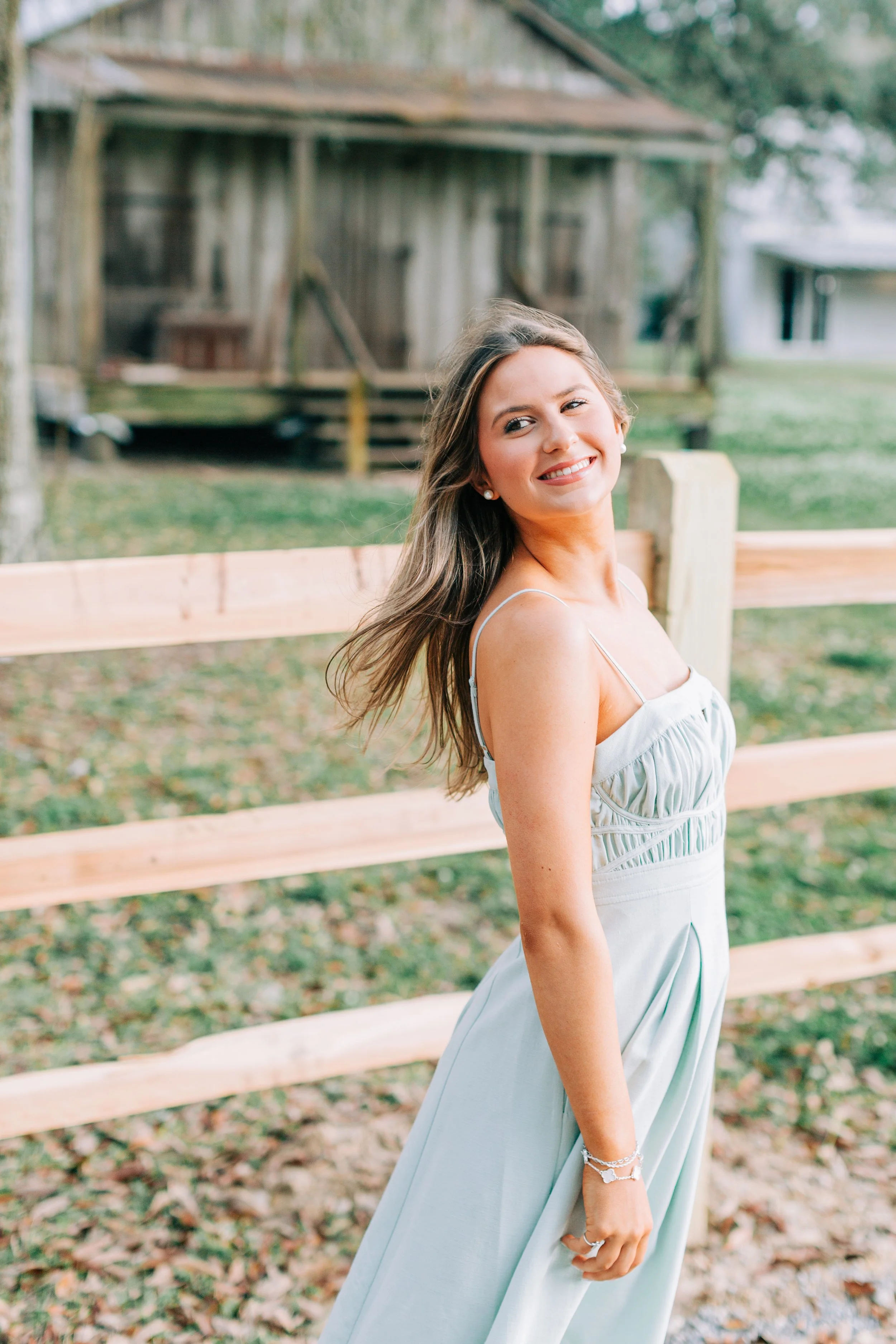 Ella Bremer Senior Portraits, Class of 2026, Dunham School Baton Rouge, Baton Rouge Senior Portraits, Sarah Shaw Photography, Burden Gardens Senior Portraits