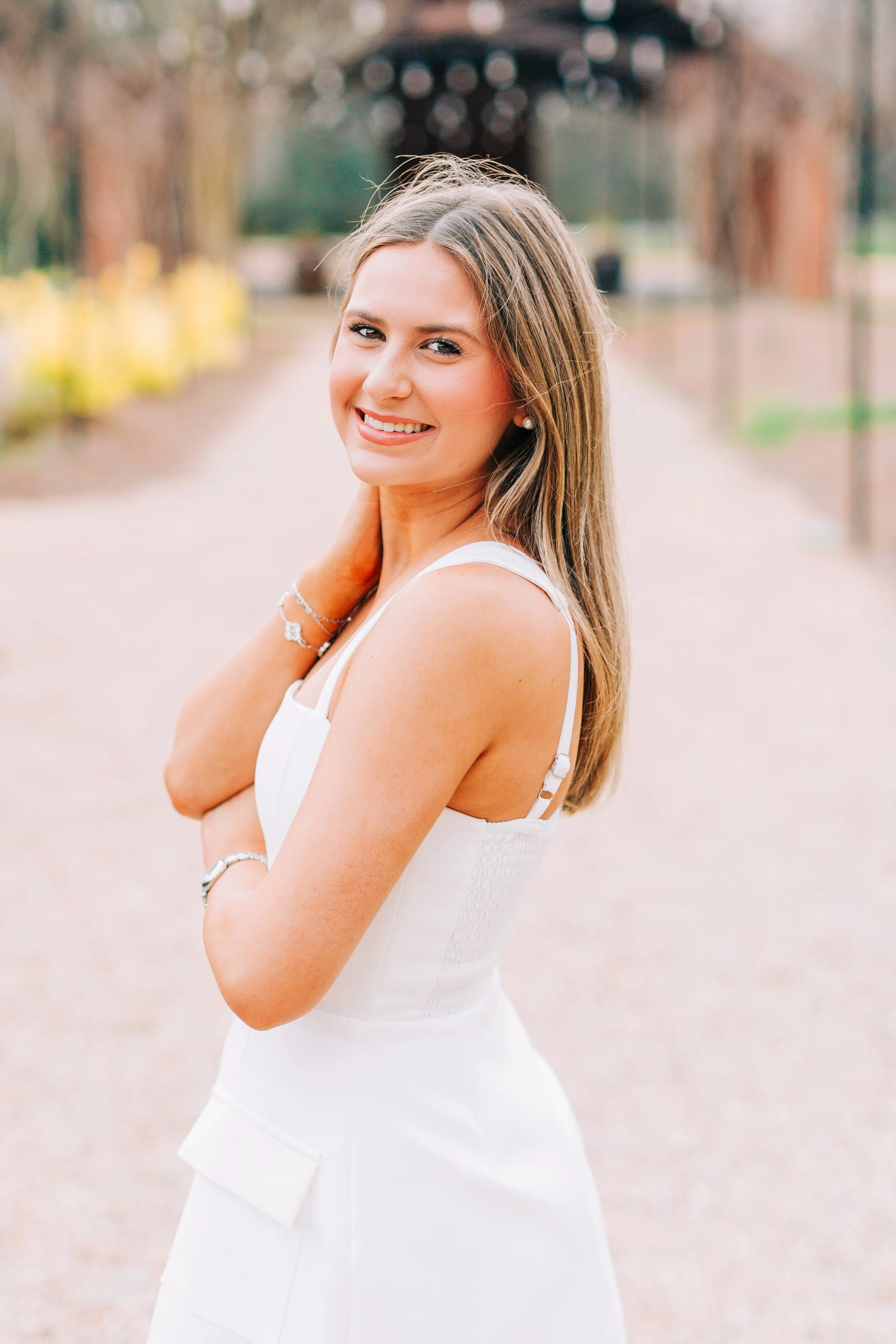 Ella Bremer Senior Portraits, Class of 2026, Dunham School Baton Rouge, Baton Rouge Senior Portraits, Sarah Shaw Photography, Burden Gardens Senior Portraits