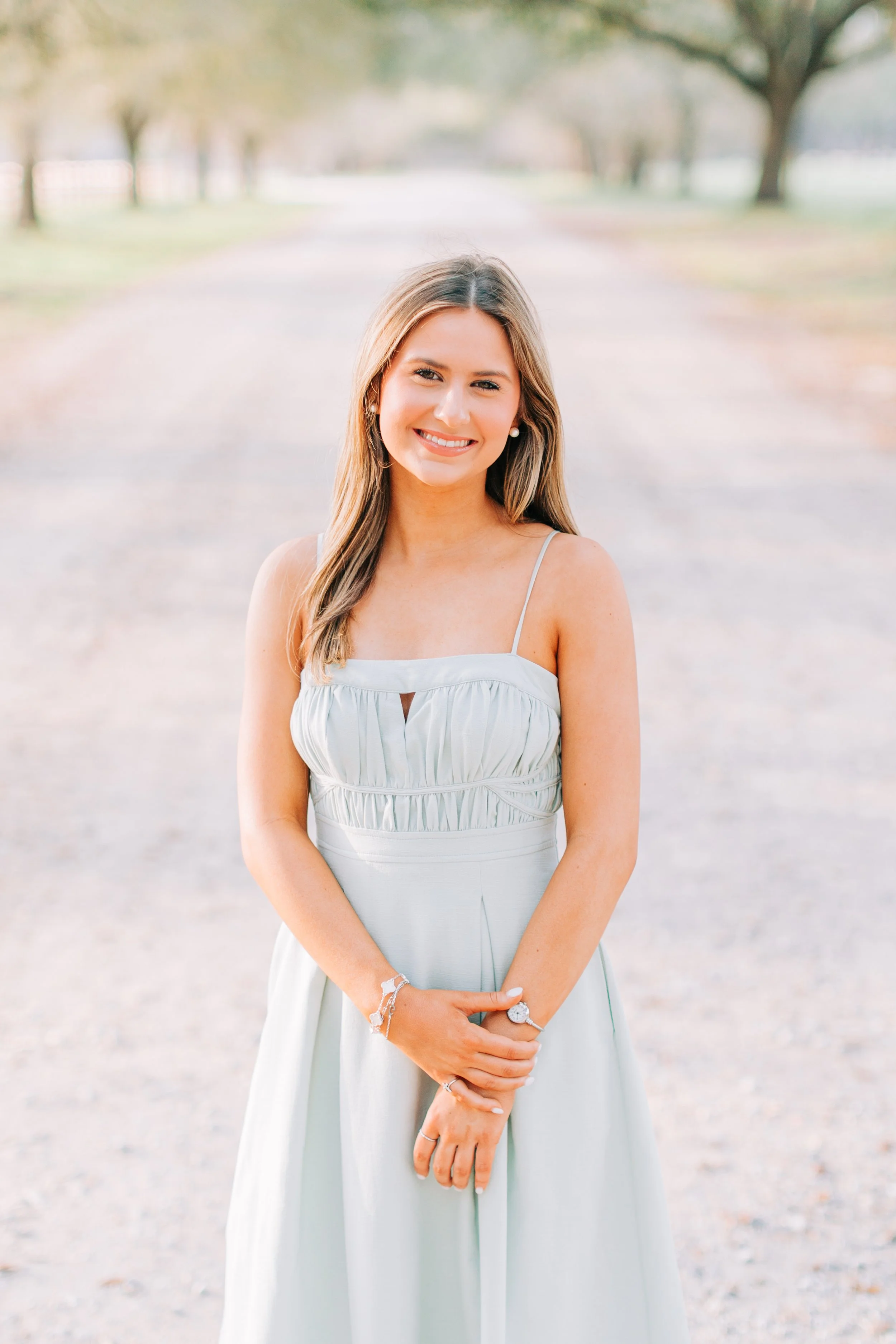 Ella Bremer Senior Portraits, Class of 2026, Dunham School Baton Rouge, Baton Rouge Senior Portraits, Sarah Shaw Photography, Burden Gardens Senior Portraits