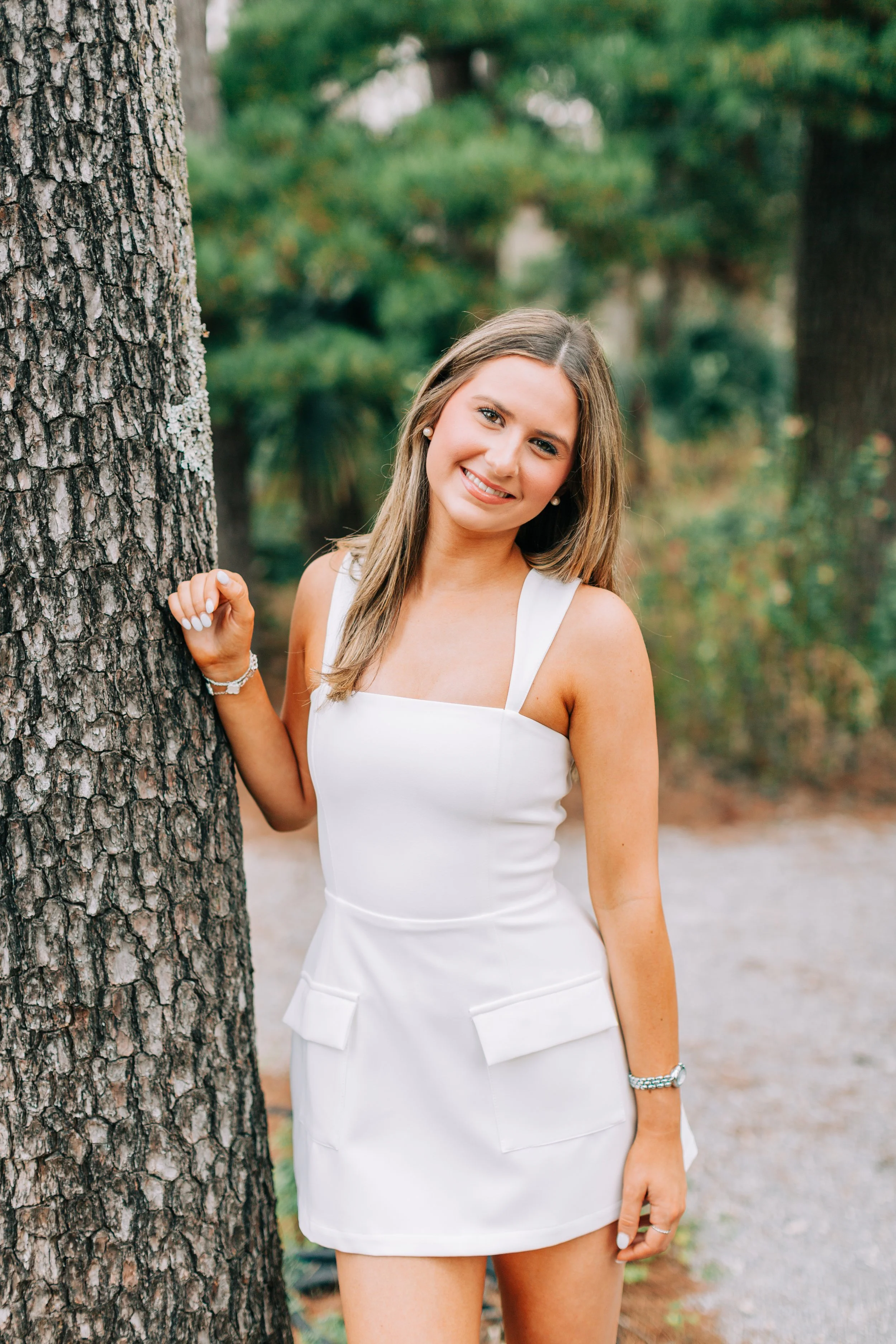 Ella Bremer Senior Portraits, Class of 2026, Dunham School Baton Rouge, Baton Rouge Senior Portraits, Sarah Shaw Photography, Burden Gardens Senior Portraits