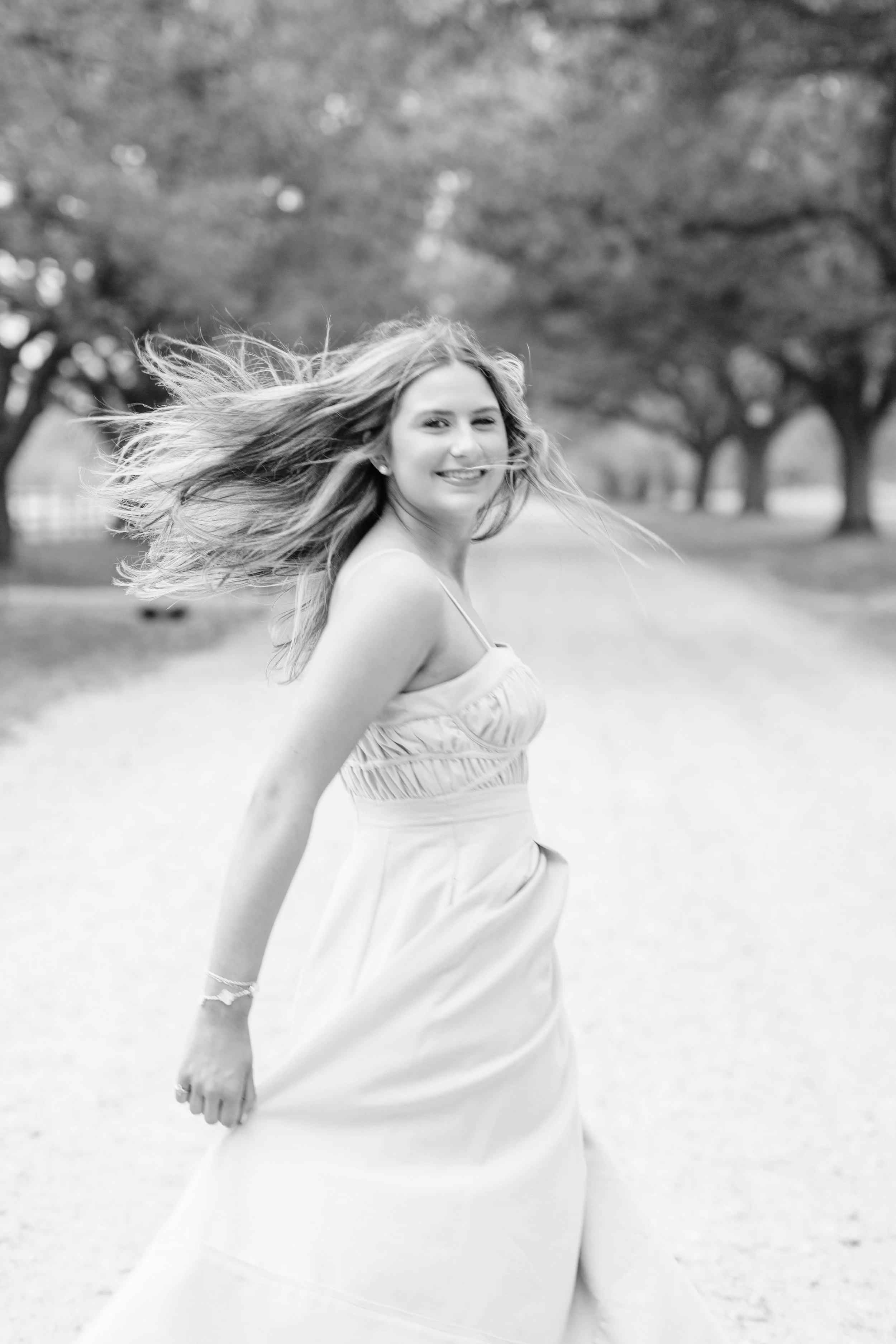 Ella Bremer Senior Portraits, Class of 2026, Dunham School Baton Rouge, Baton Rouge Senior Portraits, Sarah Shaw Photography, Burden Gardens Senior Portraits