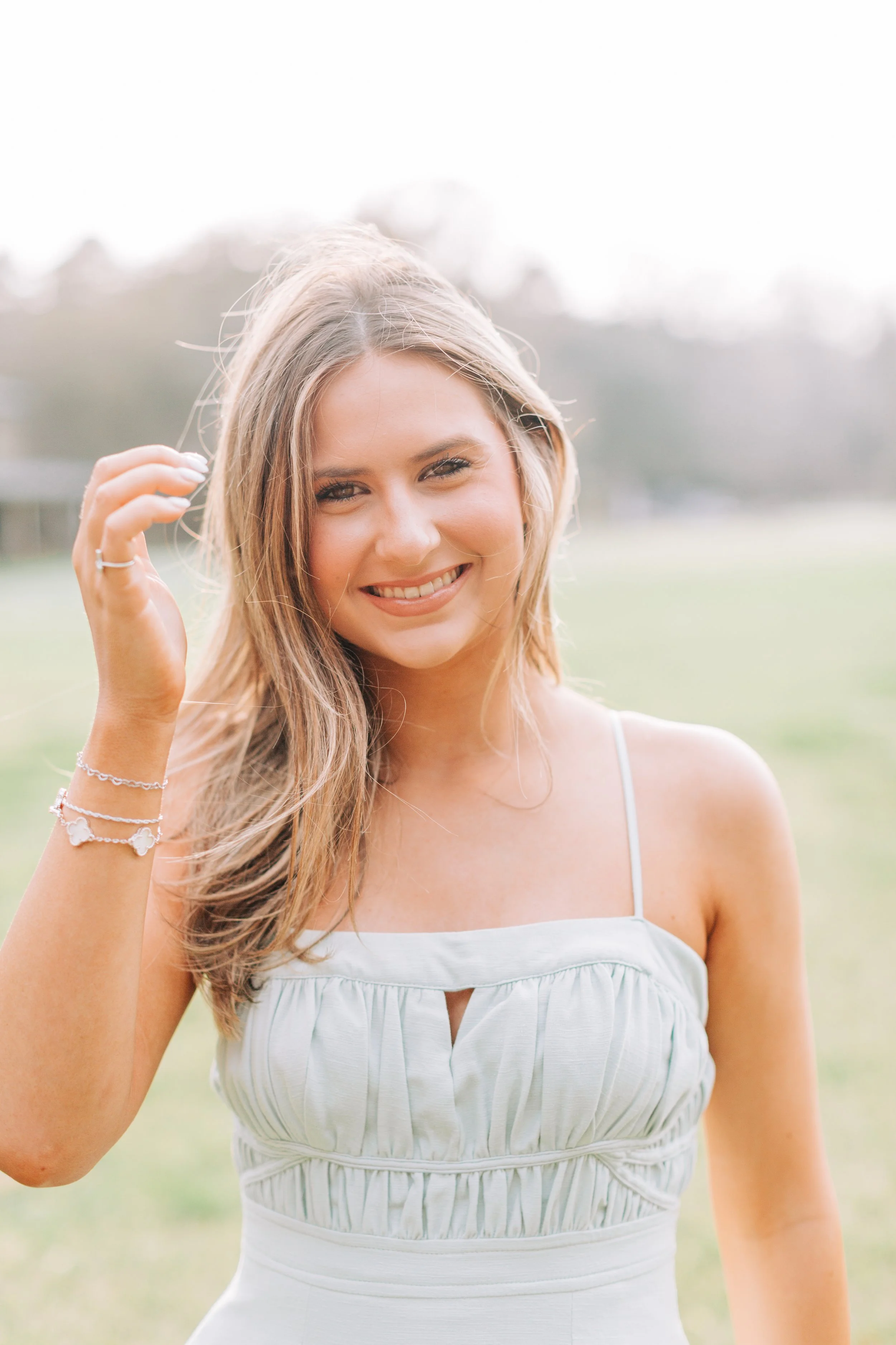 Ella Bremer Senior Portraits, Class of 2026, Dunham School Baton Rouge, Baton Rouge Senior Portraits, Sarah Shaw Photography, Burden Gardens Senior Portraits