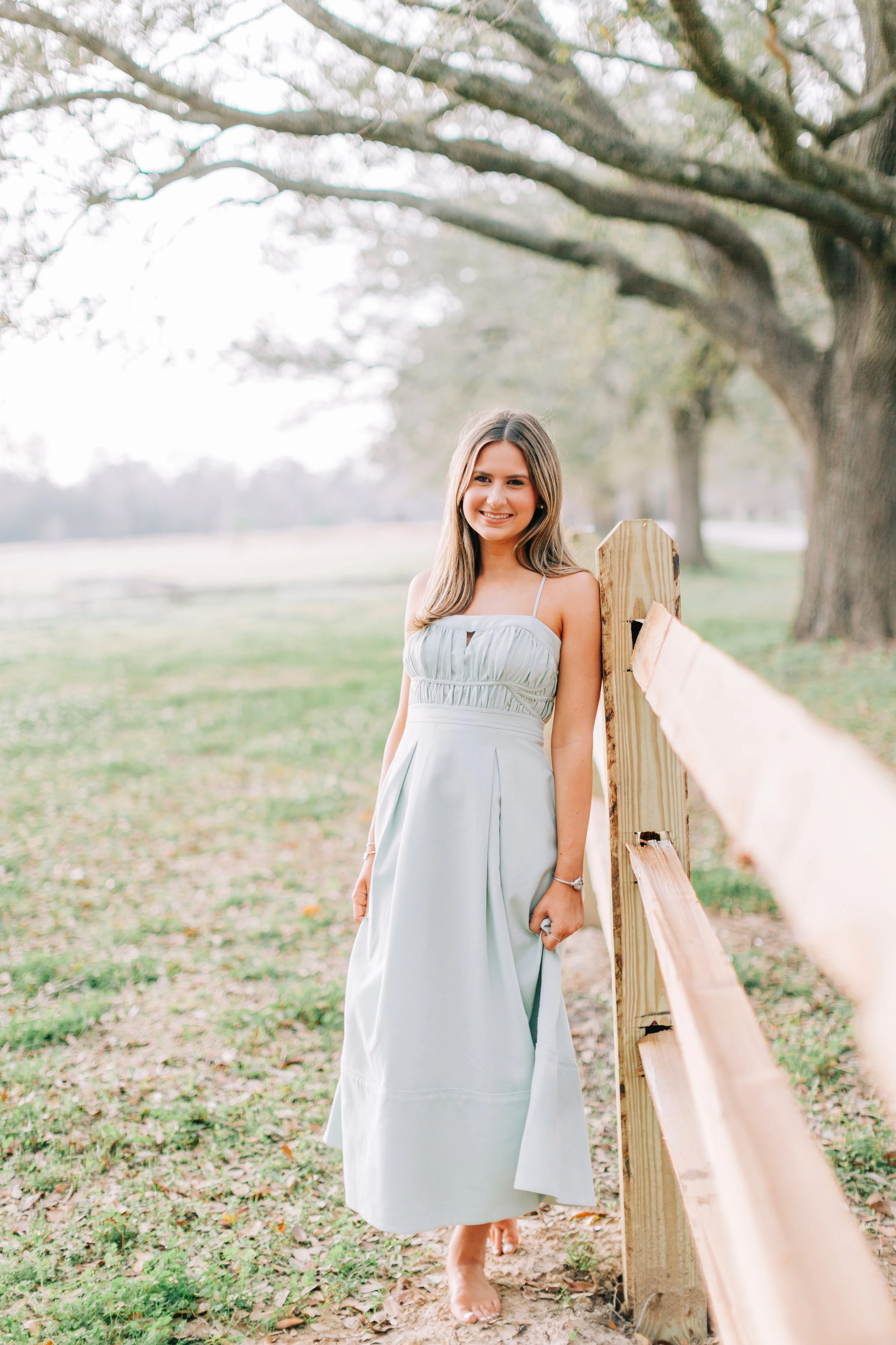 Ella Bremer Senior Portraits, Class of 2026, Dunham School Baton Rouge, Baton Rouge Senior Portraits, Sarah Shaw Photography, Burden Gardens Senior Portraits