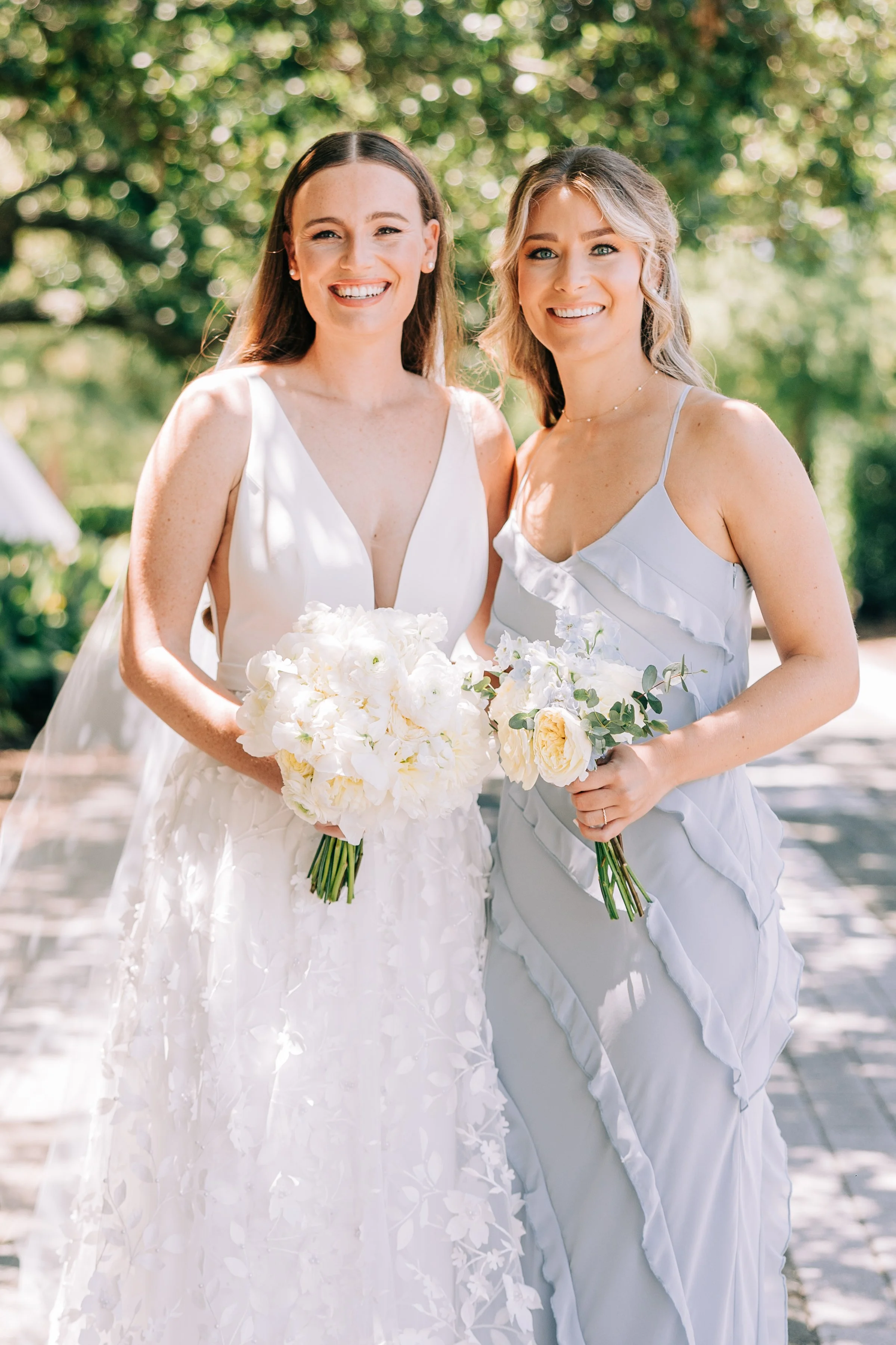 bride and bridesmaids portraits at baton rouge wedding