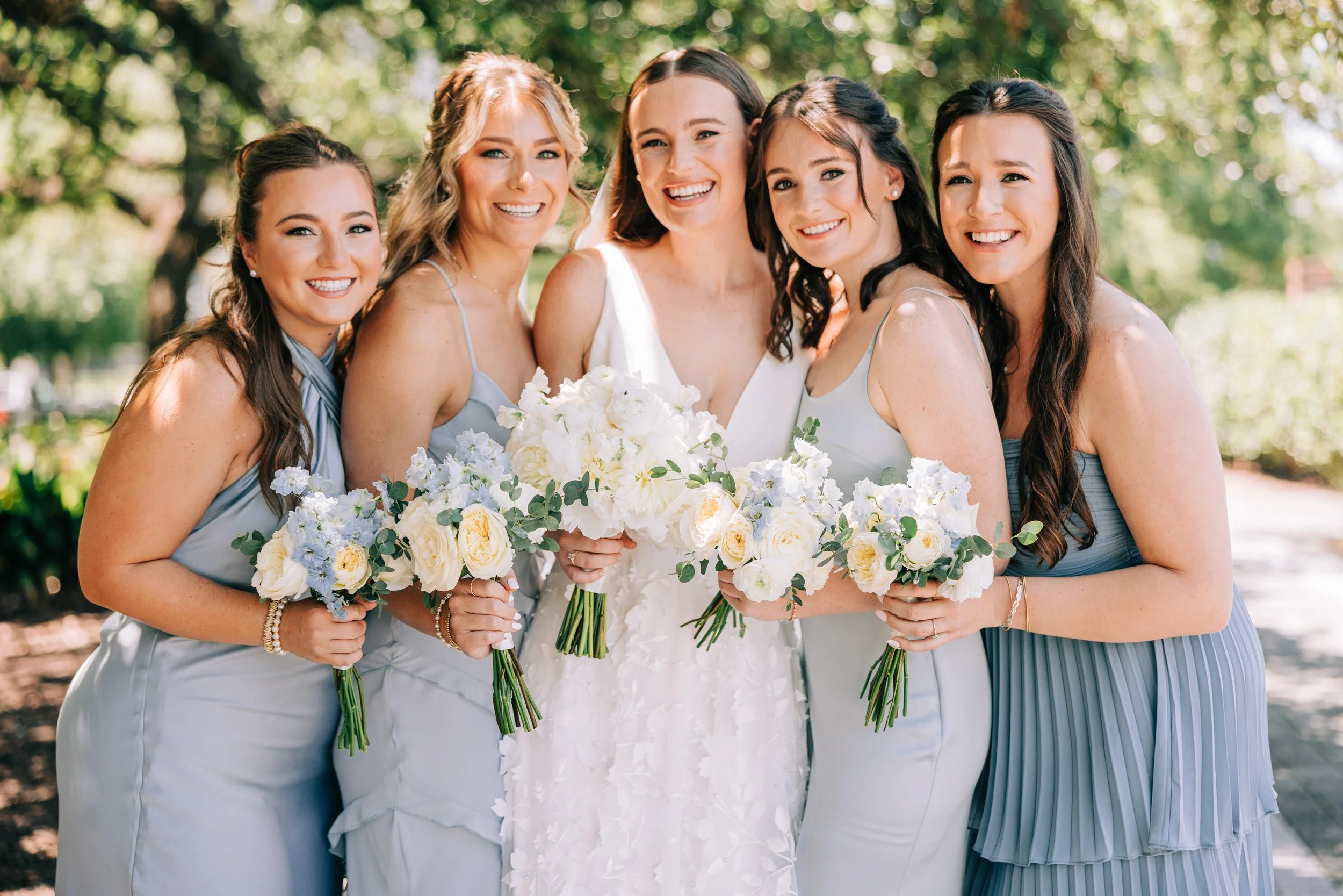 bride and bridesmaids portraits at baton rouge wedding