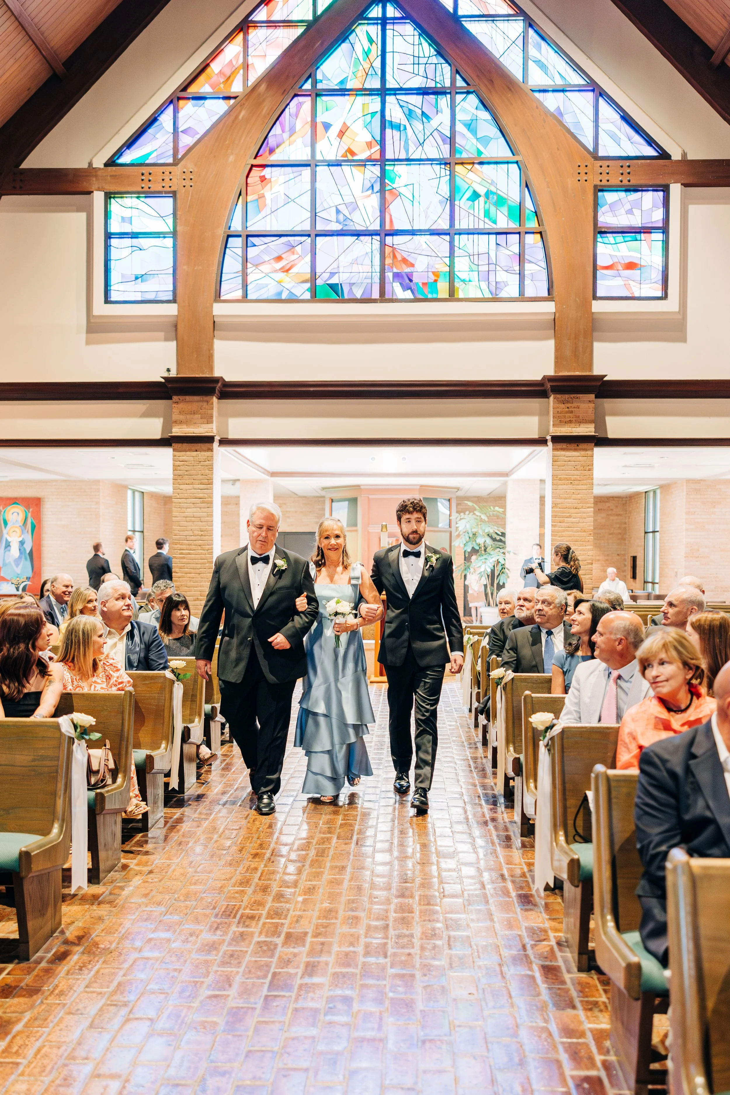 wedding procession at st. aloysius catholic church in baton rouge