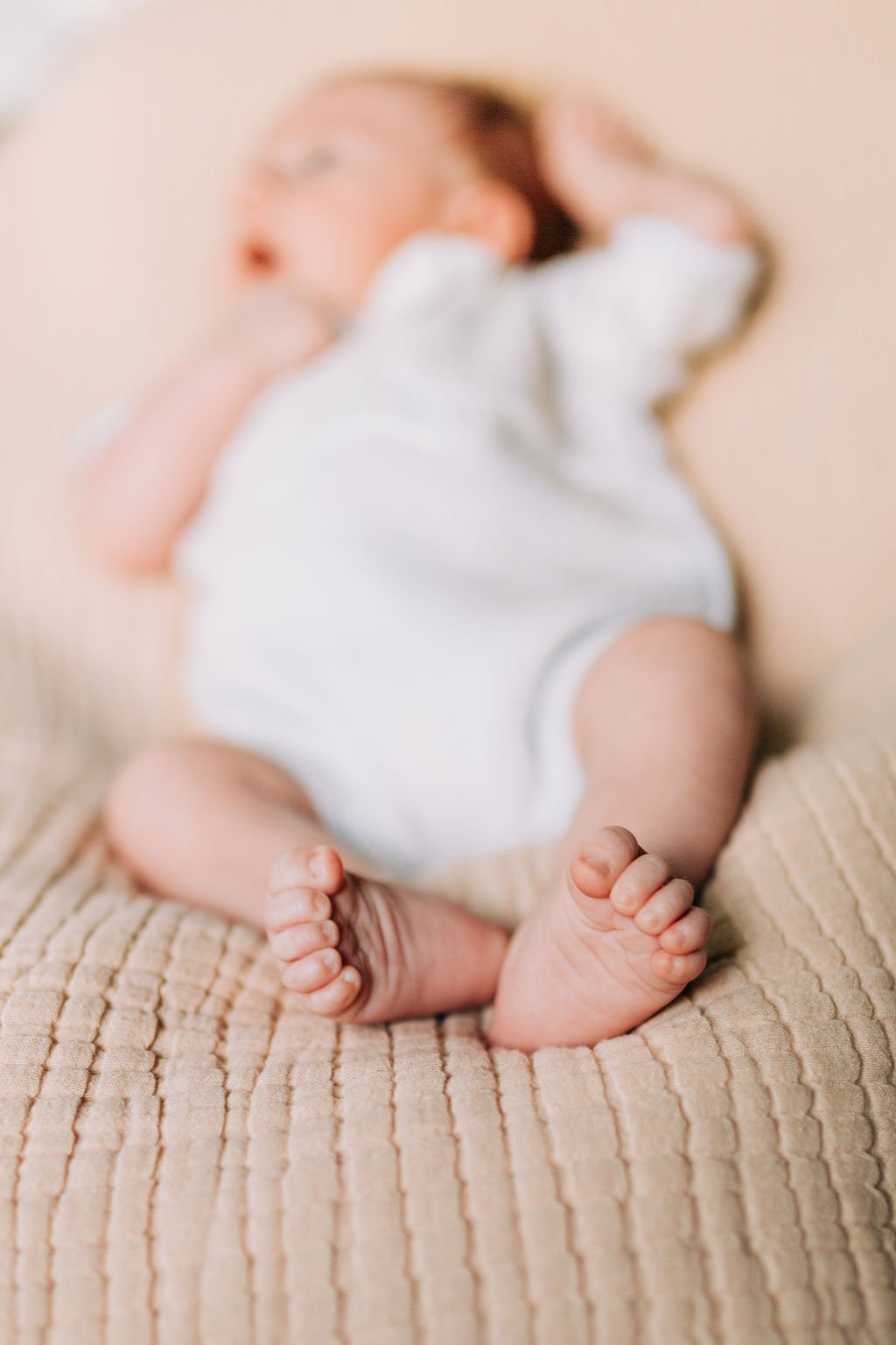 oliver-newborn-baton-rouge-in-home-session4.jpg