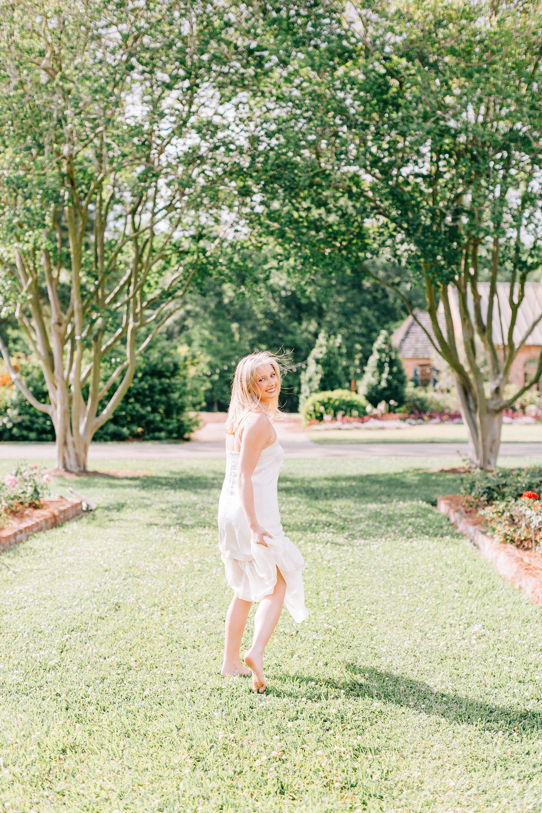 spring-senior-portraits-burden-gardens-baton-rouge.jpg