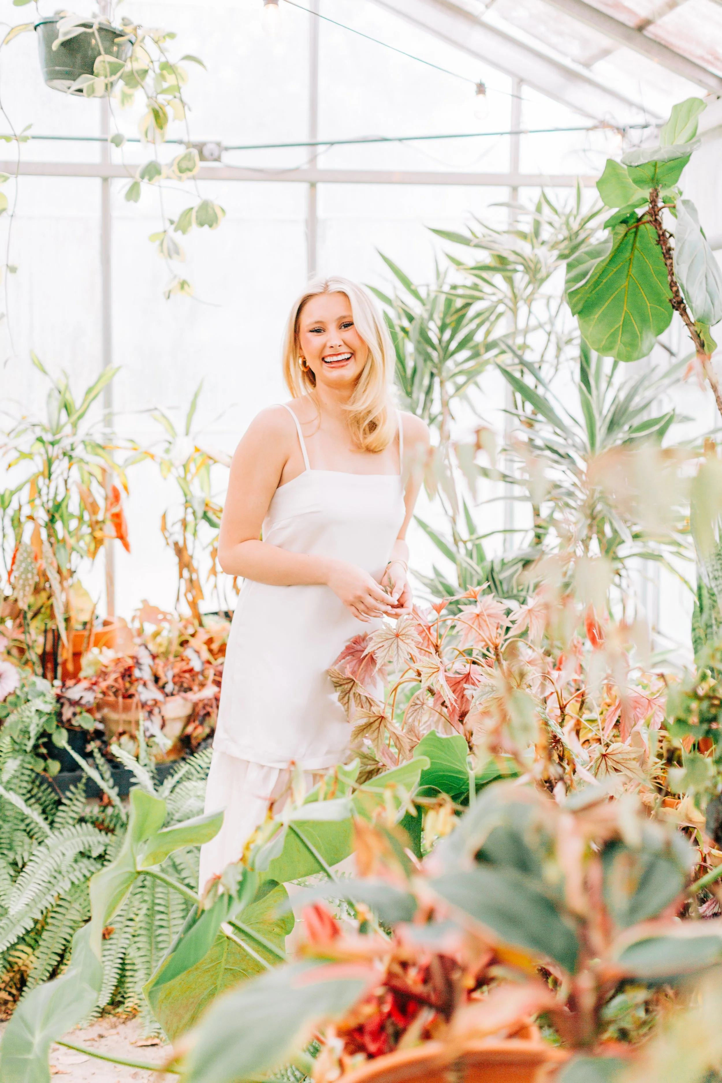 baton-rouge-senior-pictures-greenhouse-burden-gardens.jpg