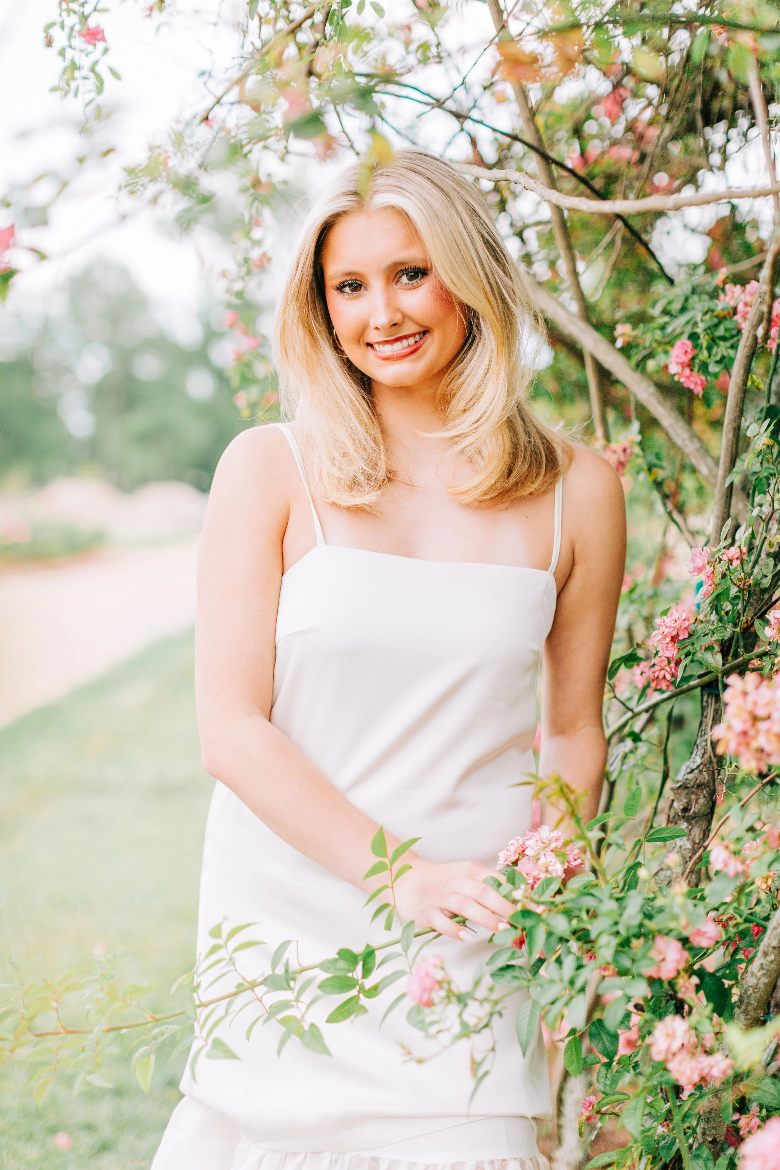 spring-senior-portraits-burden-gardens-baton-rouge.jpg
