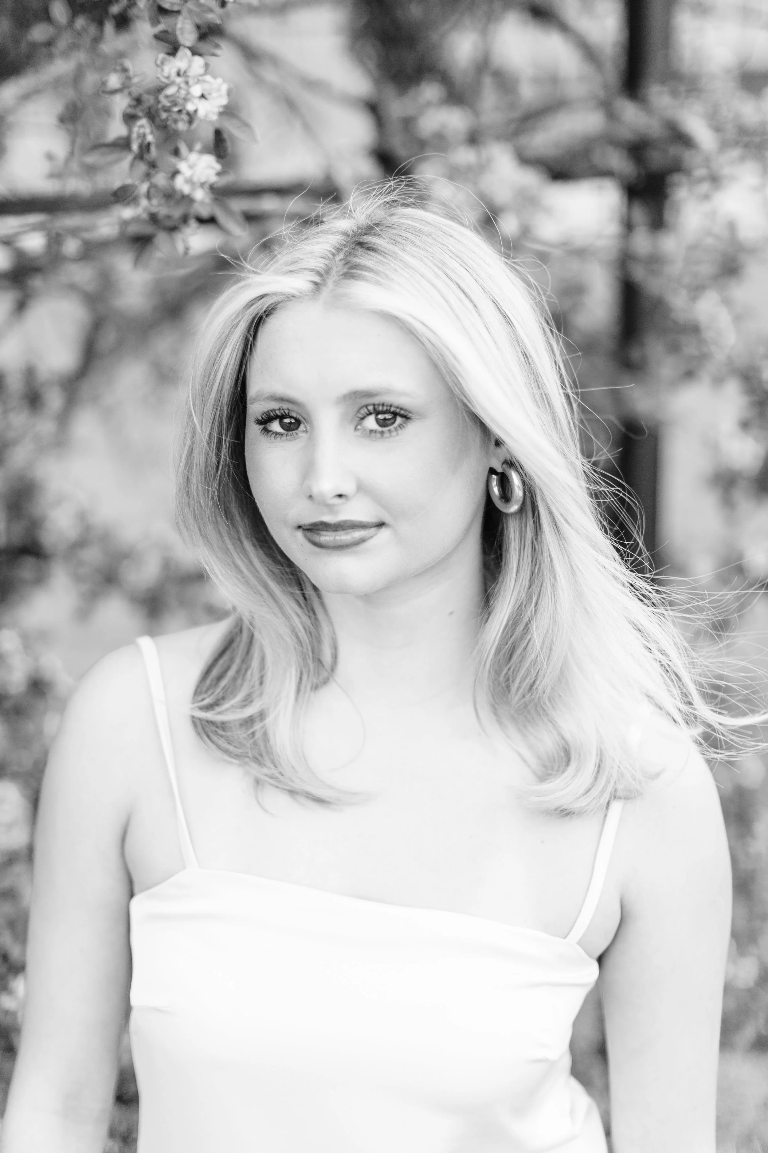 spring-senior-portraits-burden-gardens-baton-rouge.jpg