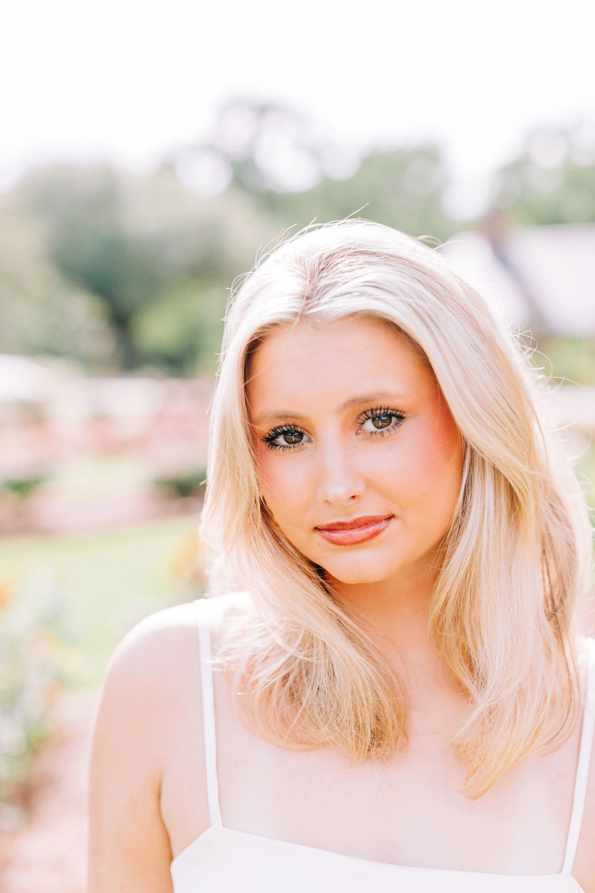 spring-senior-portraits-burden-gardens-baton-rouge.jpg