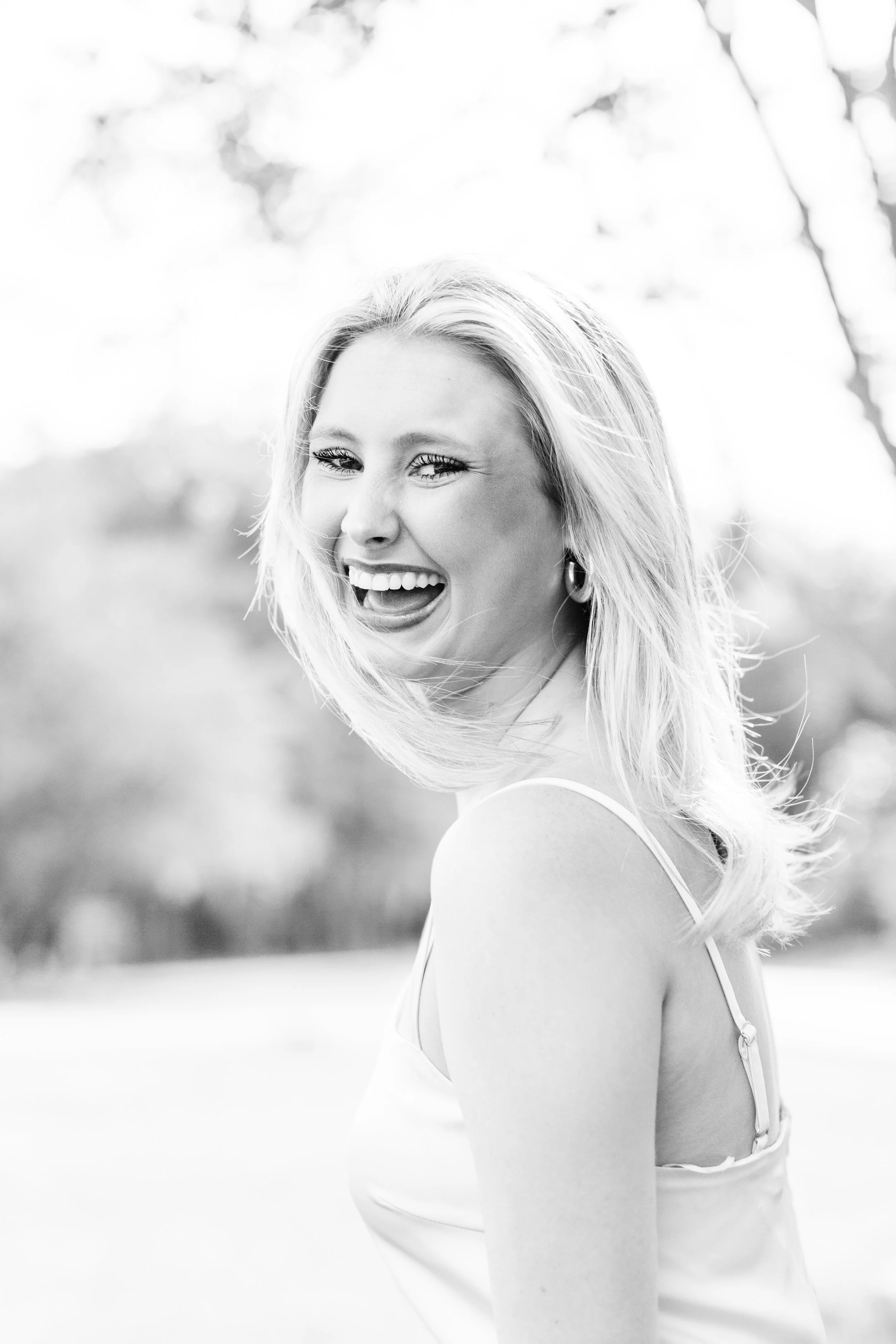 spring-senior-portraits-burden-gardens-baton-rouge.jpg