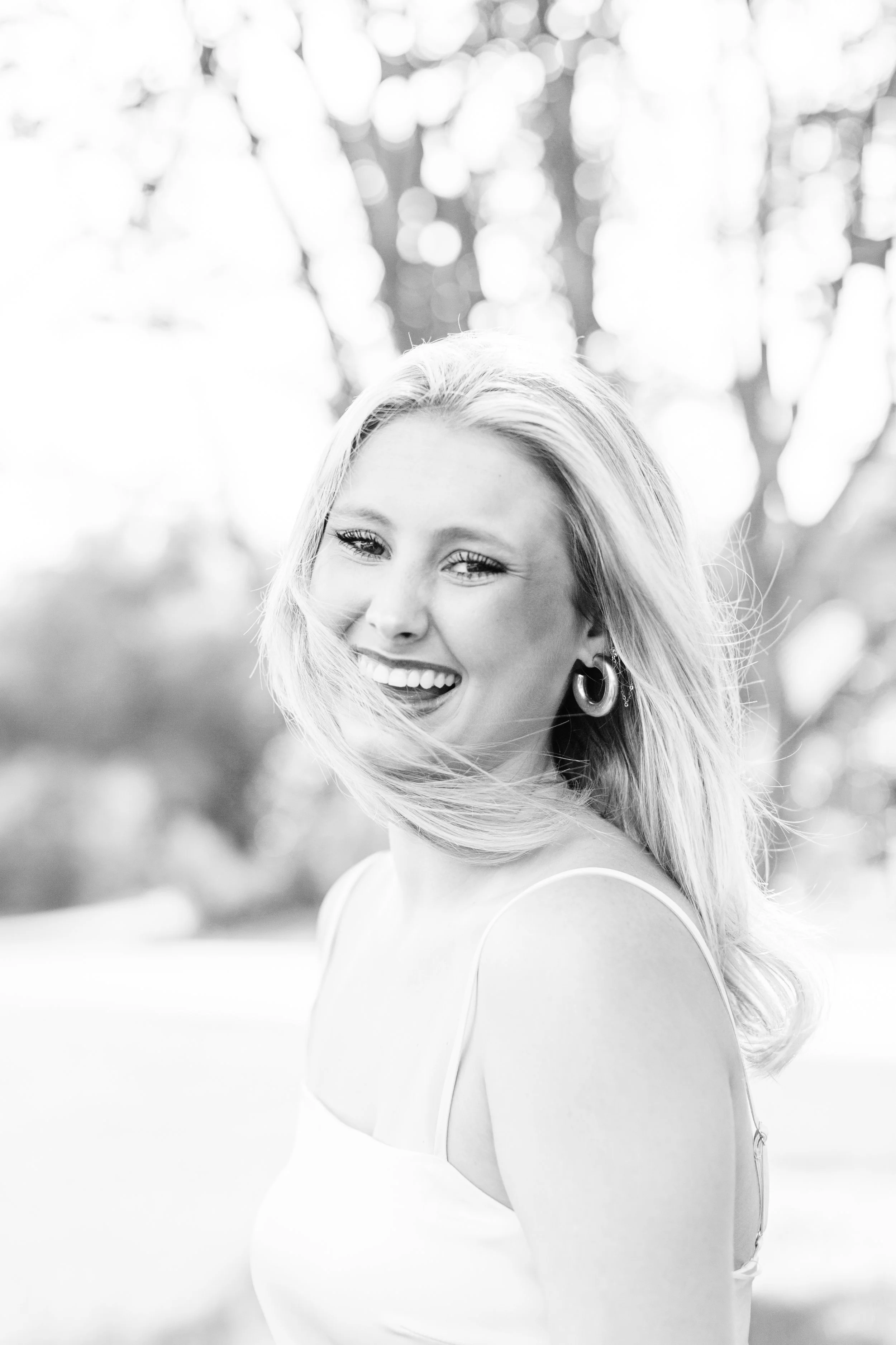 spring-senior-portraits-burden-gardens-baton-rouge.jpg