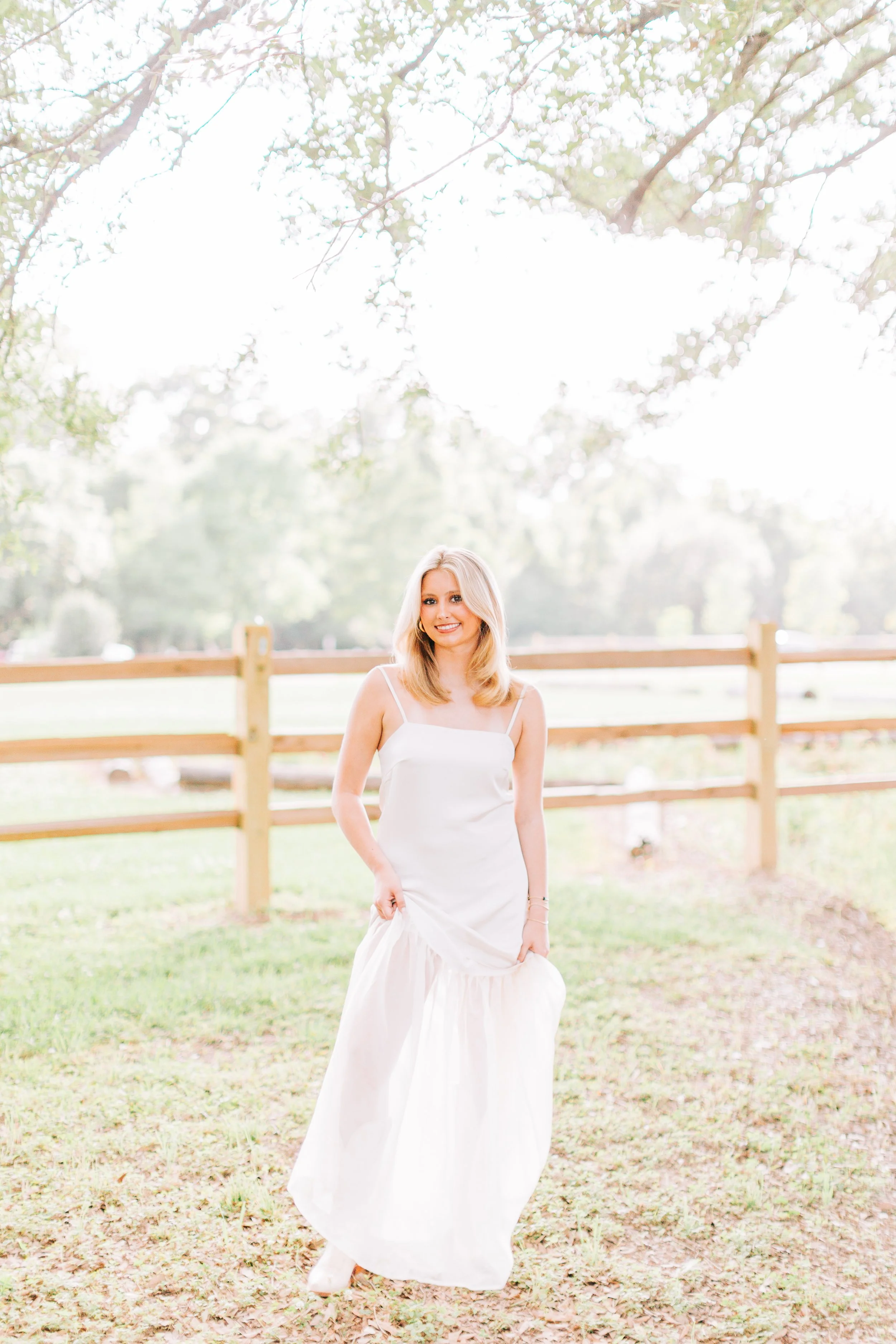 spring-senior-portraits-burden-gardens-baton-rouge.jpg