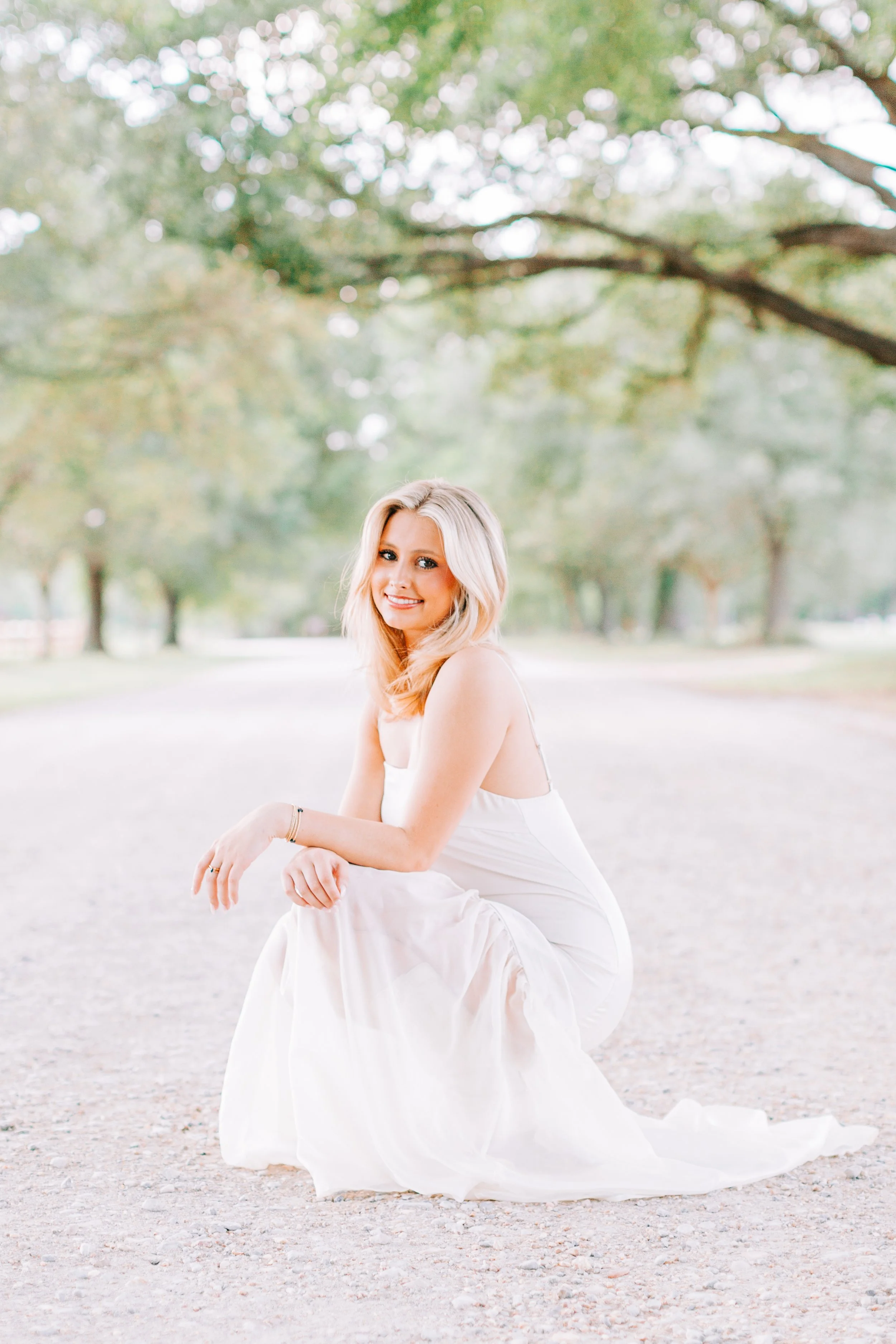 spring-senior-portraits-burden-gardens-baton-rouge.jpg