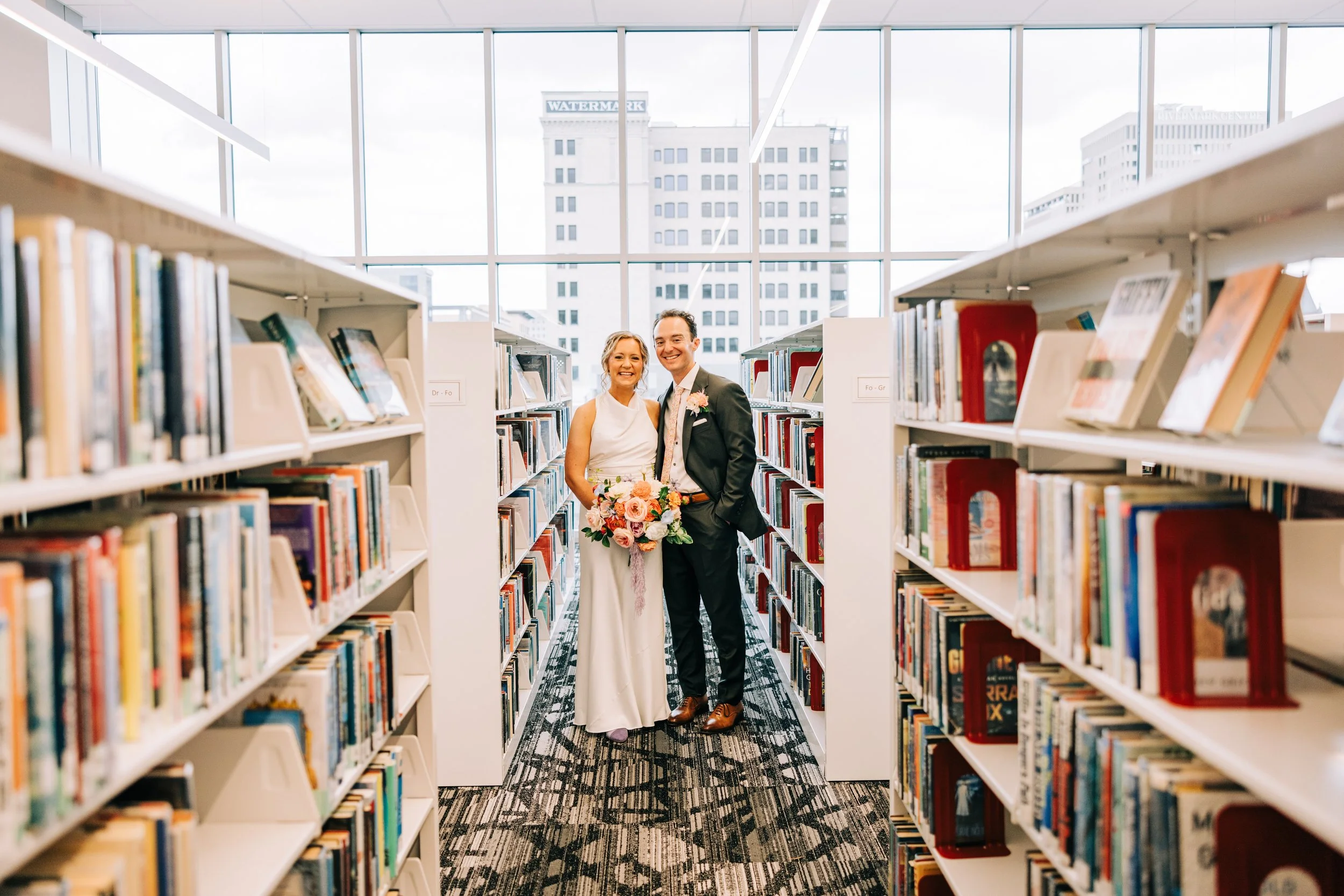 river-terrace-baton-rouge-bride-and-groom-wedding-portraits96.jpg