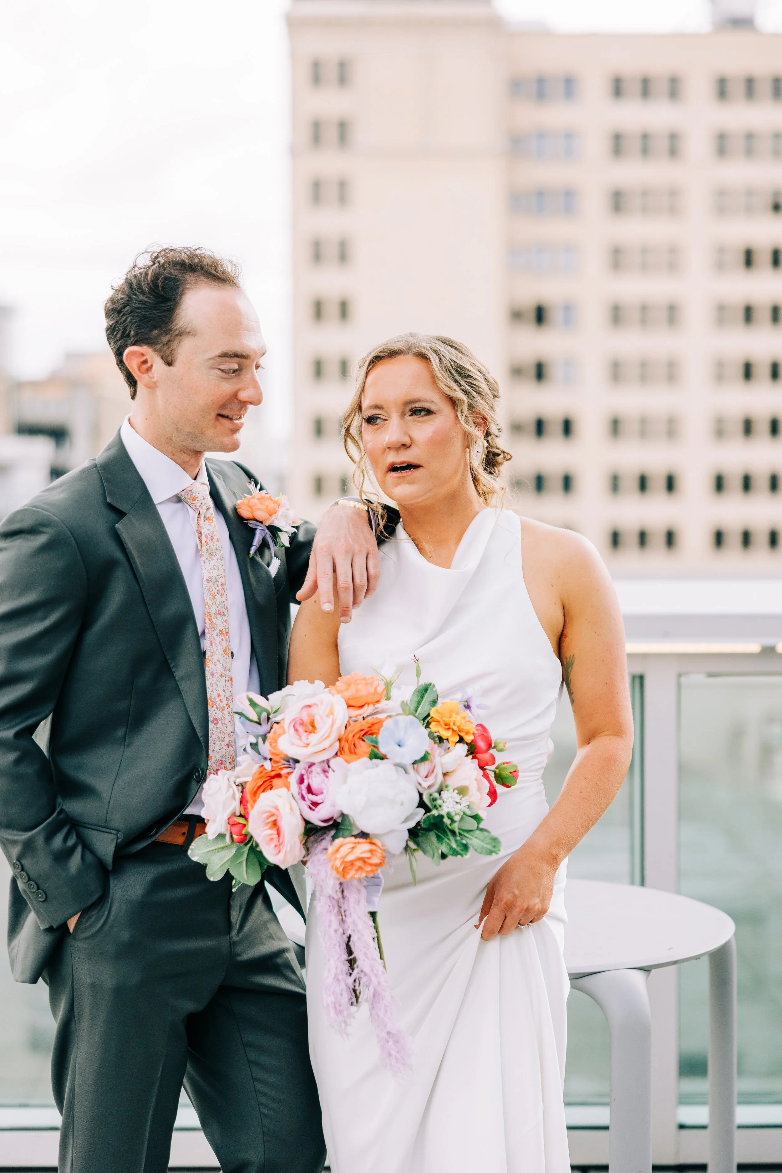 river-terrace-baton-rouge-bride-and-groom-wedding-portraits9.jpg
