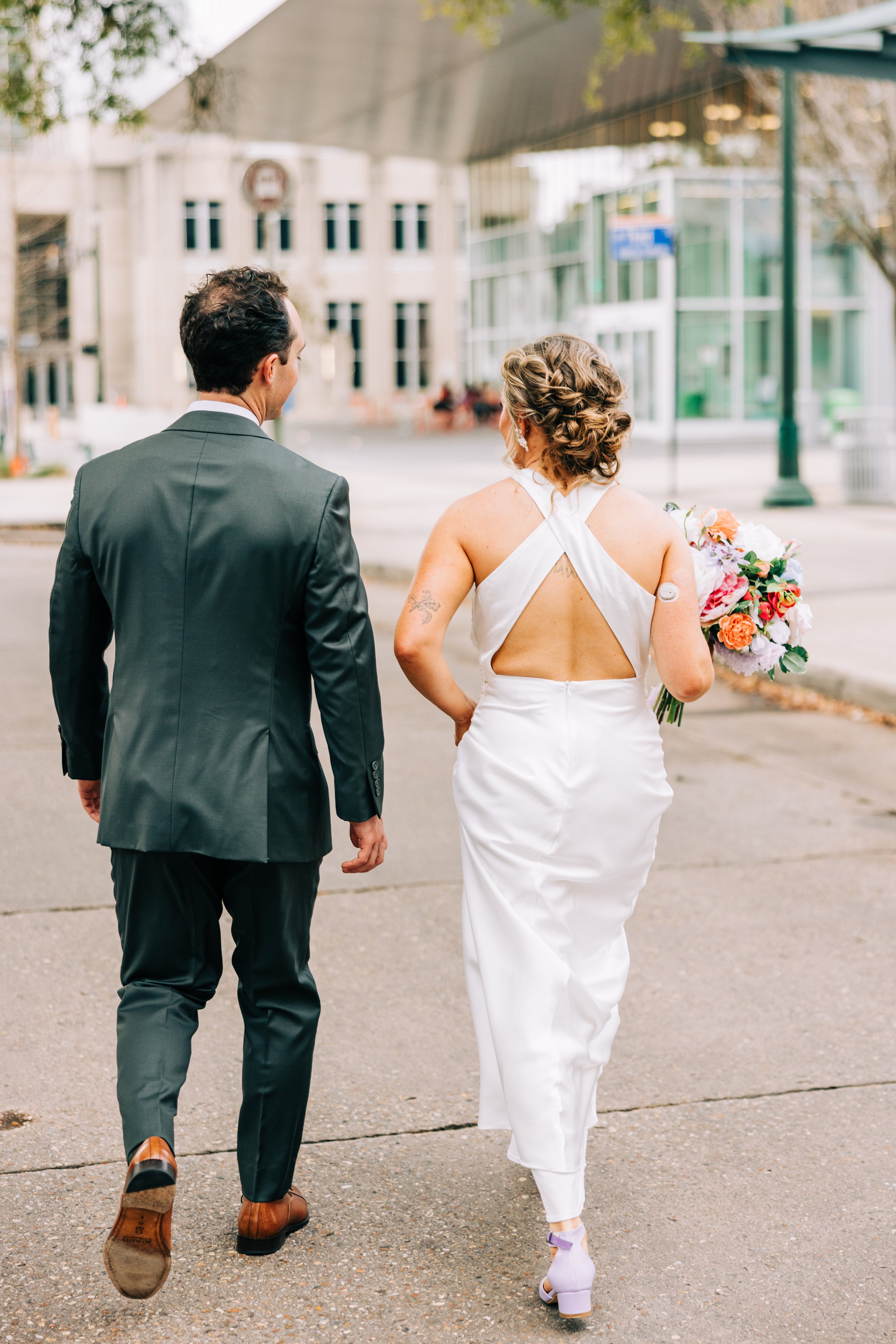 river-terrace-baton-rouge-bride-and-groom-wedding-portraits11.jpg