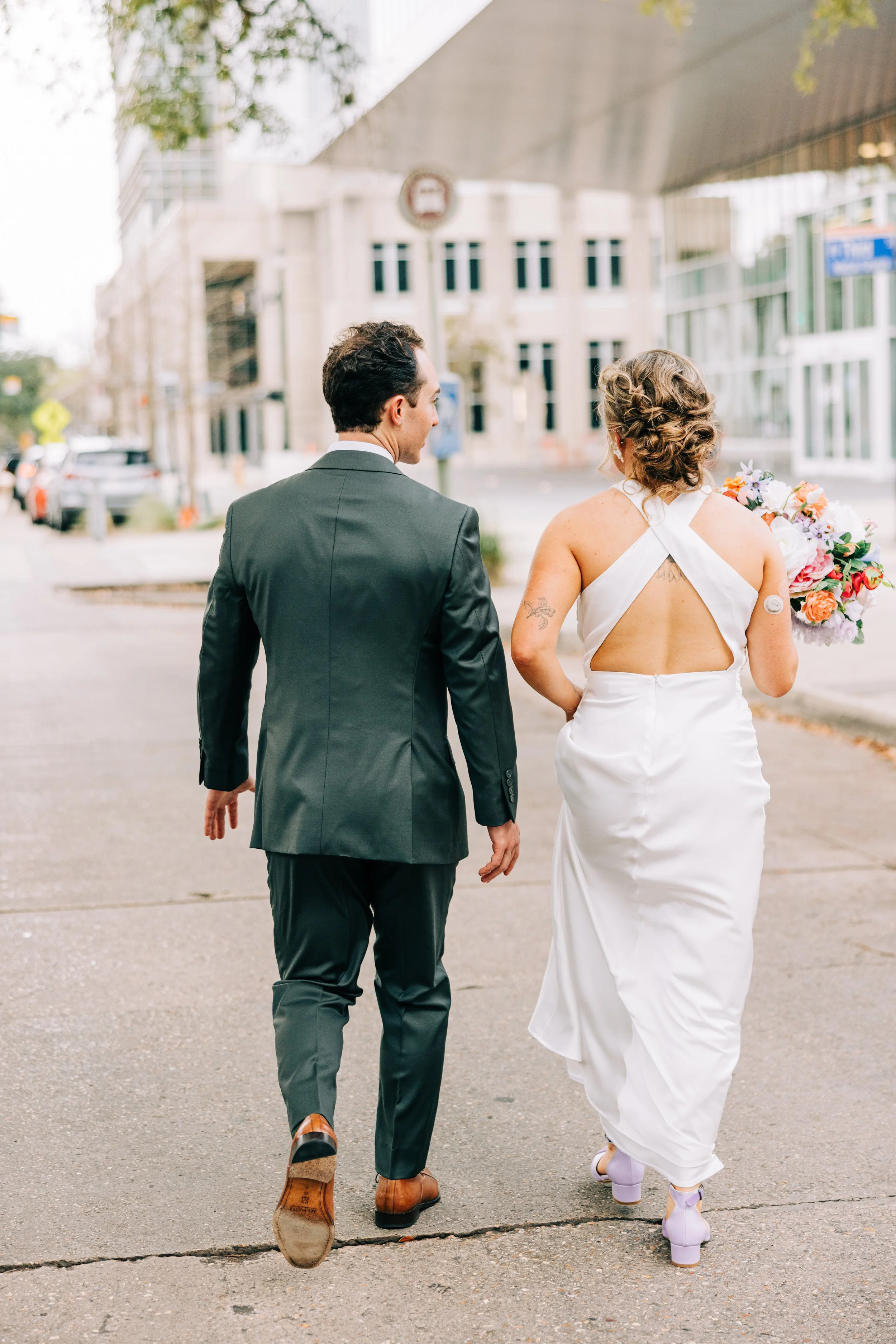 river-terrace-baton-rouge-bride-and-groom-wedding-portraits13.jpg