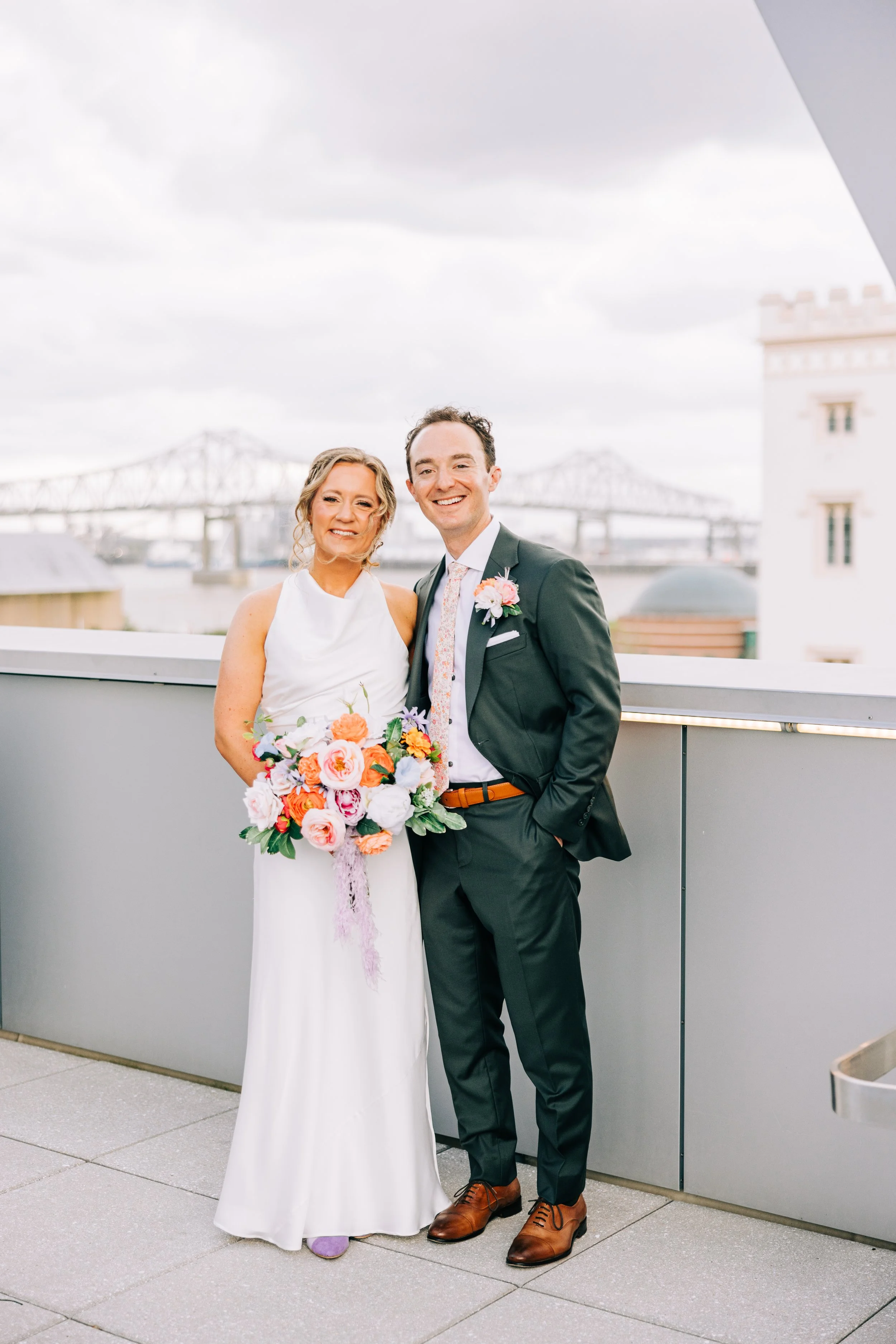river-terrace-baton-rouge-bride-and-groom-wedding-portraits25.jpg