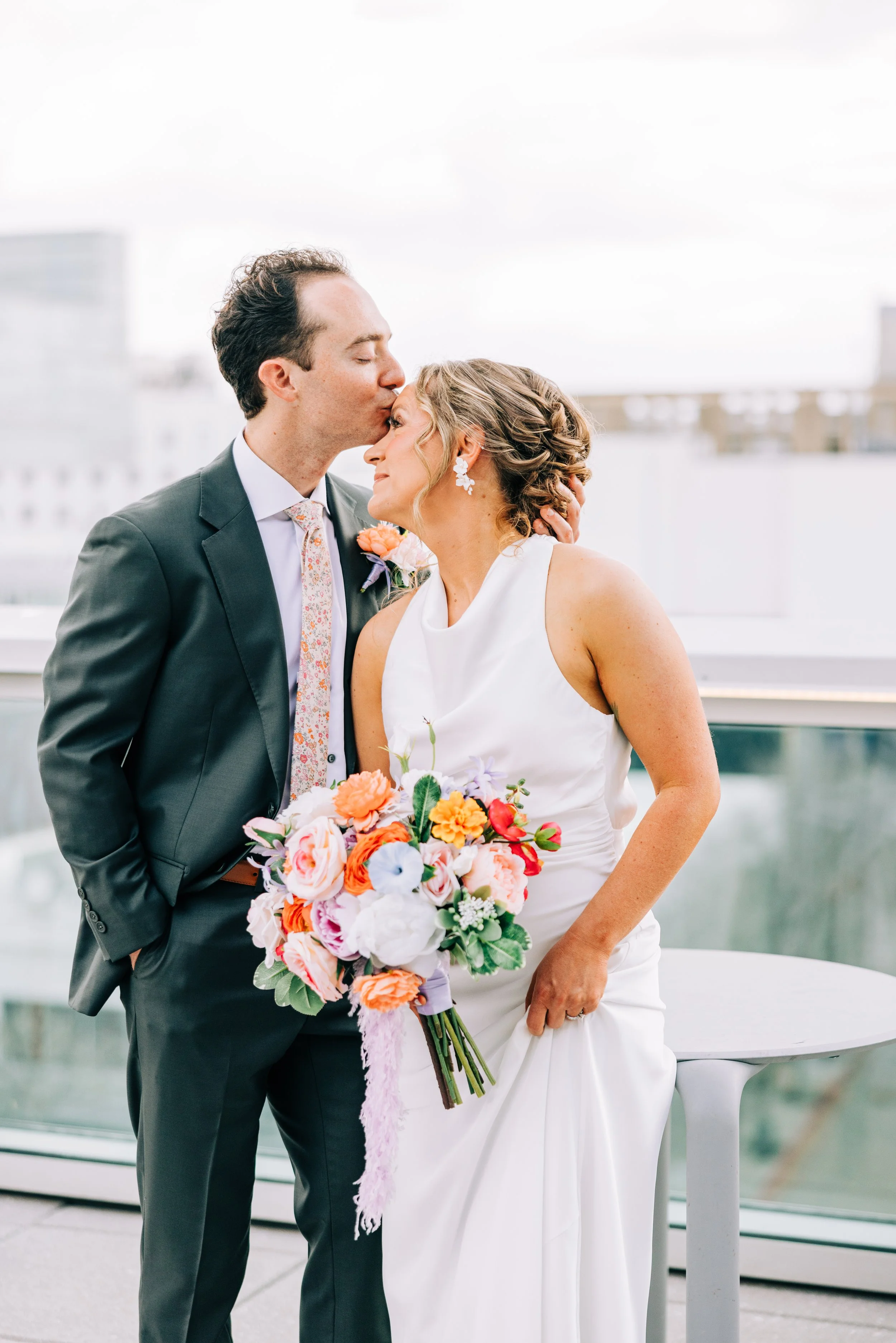river-terrace-baton-rouge-bride-and-groom-wedding-portraits31.jpg