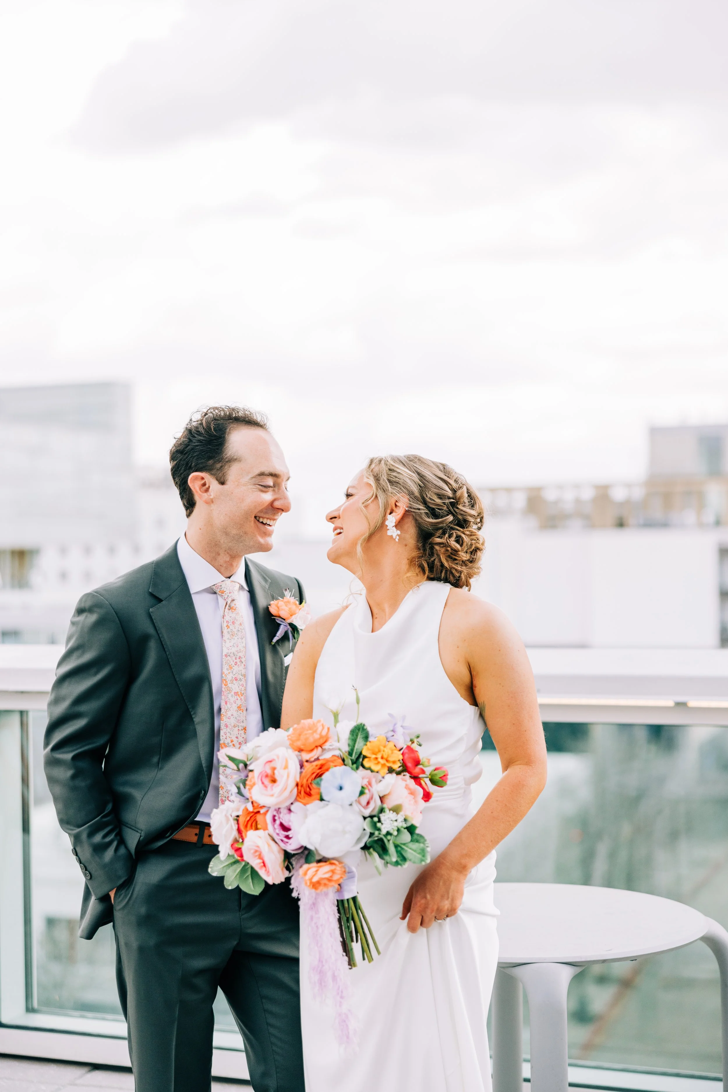 river-terrace-baton-rouge-bride-and-groom-wedding-portraits32.jpg