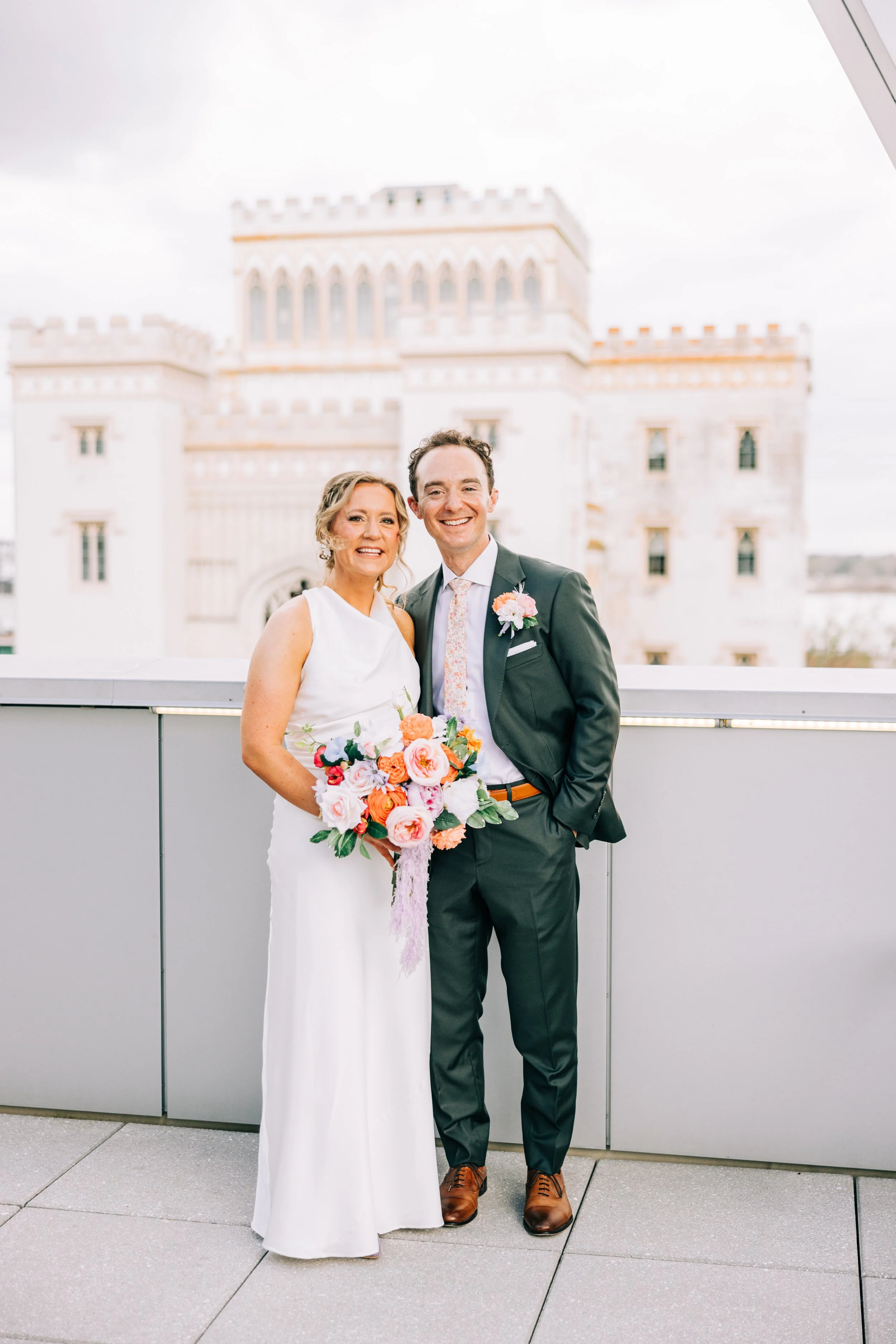 river-terrace-baton-rouge-bride-and-groom-wedding-portraits36.jpg