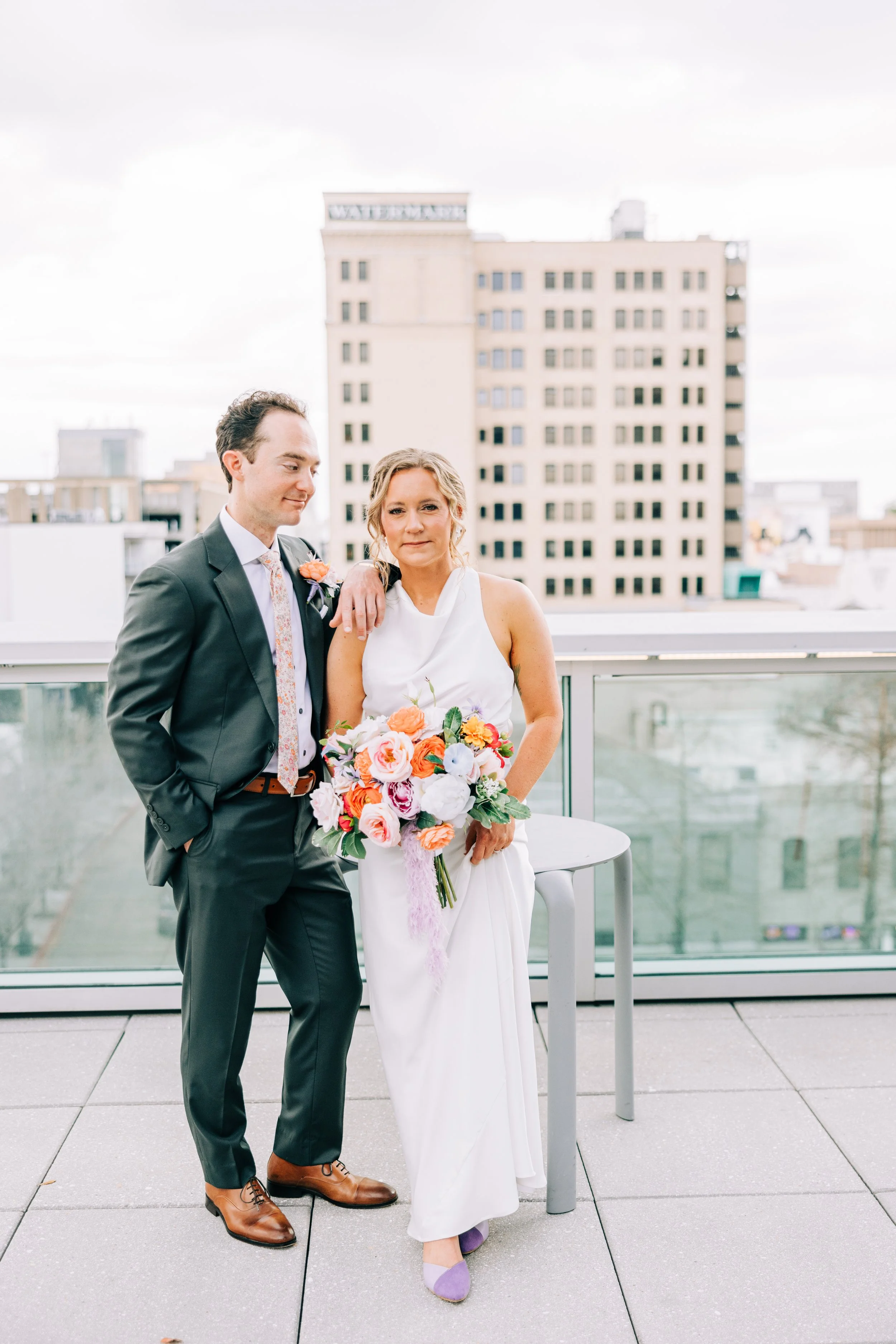 river-terrace-baton-rouge-bride-and-groom-wedding-portraits39.jpg