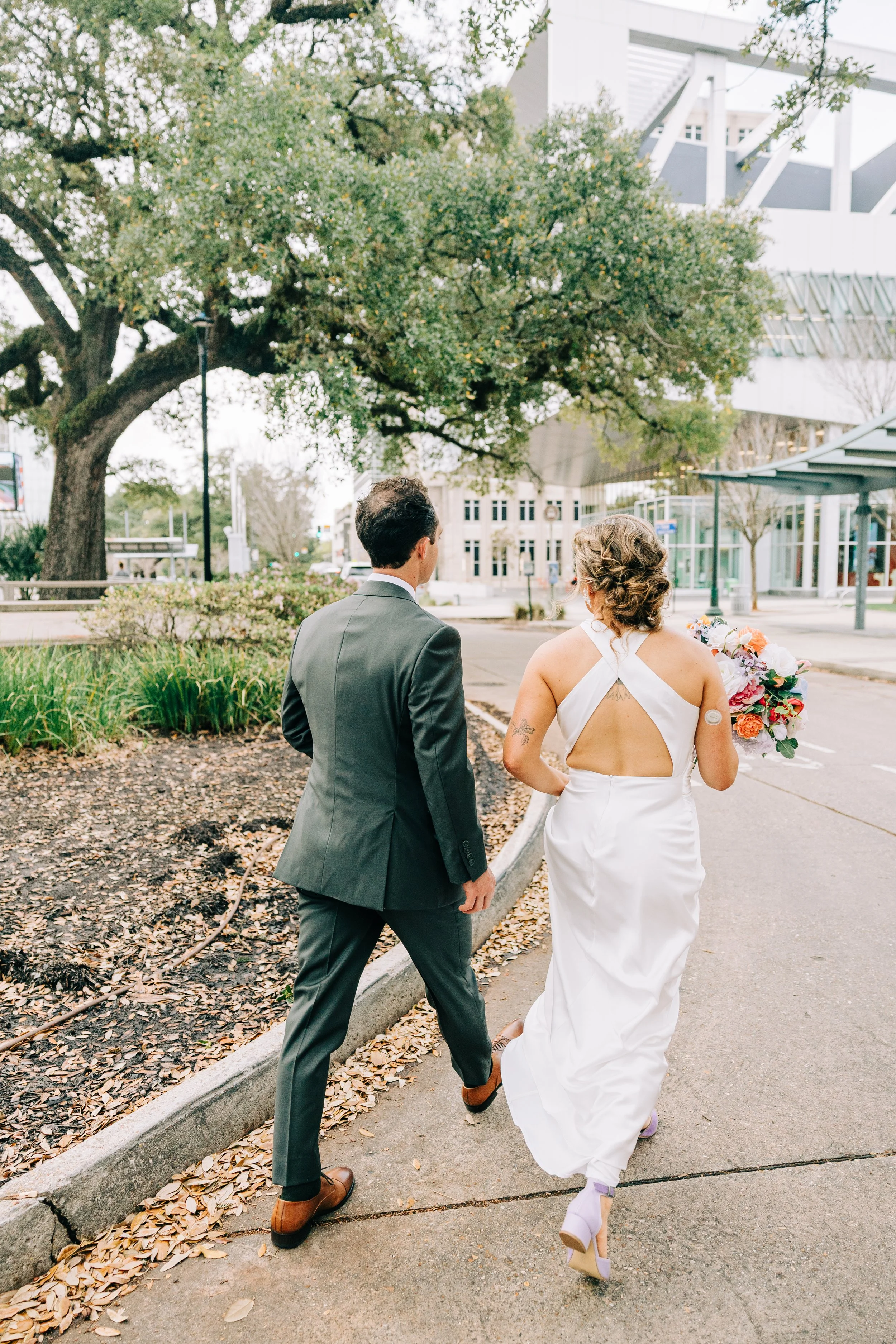 river-terrace-baton-rouge-bride-and-groom-wedding-portraits46.jpg