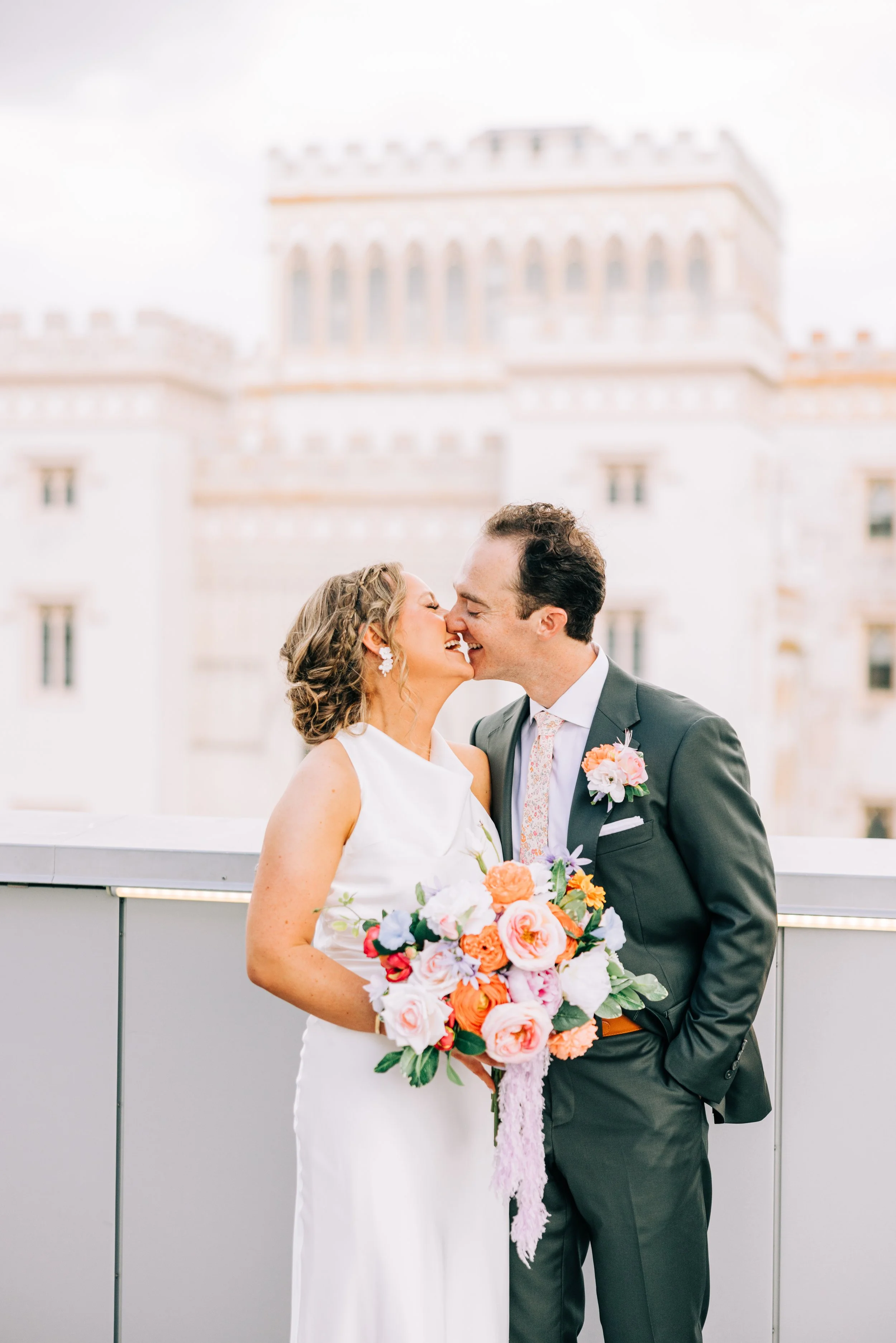 river-terrace-baton-rouge-bride-and-groom-wedding-portraits49.jpg