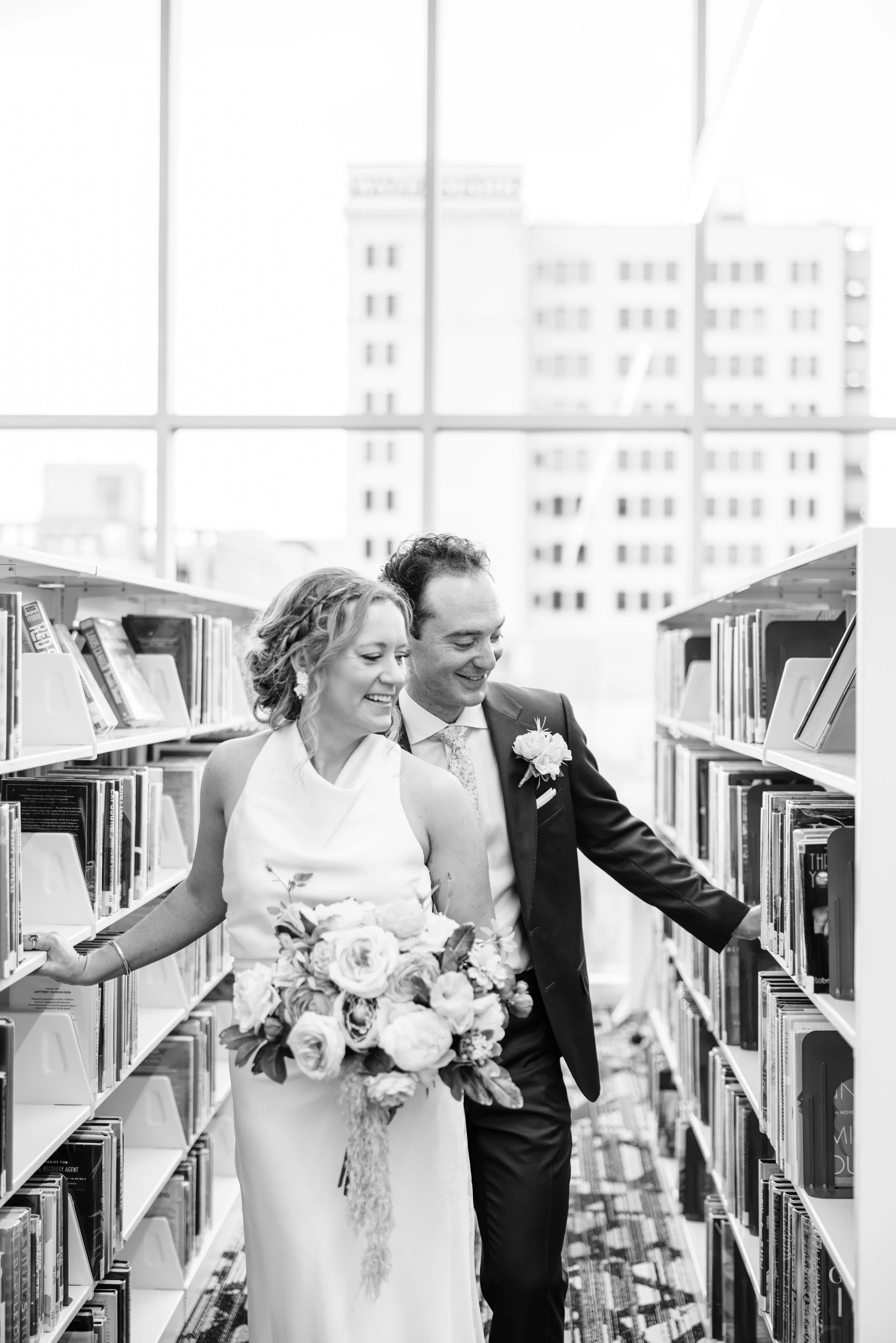 river-terrace-baton-rouge-bride-and-groom-wedding-portraits56.jpg