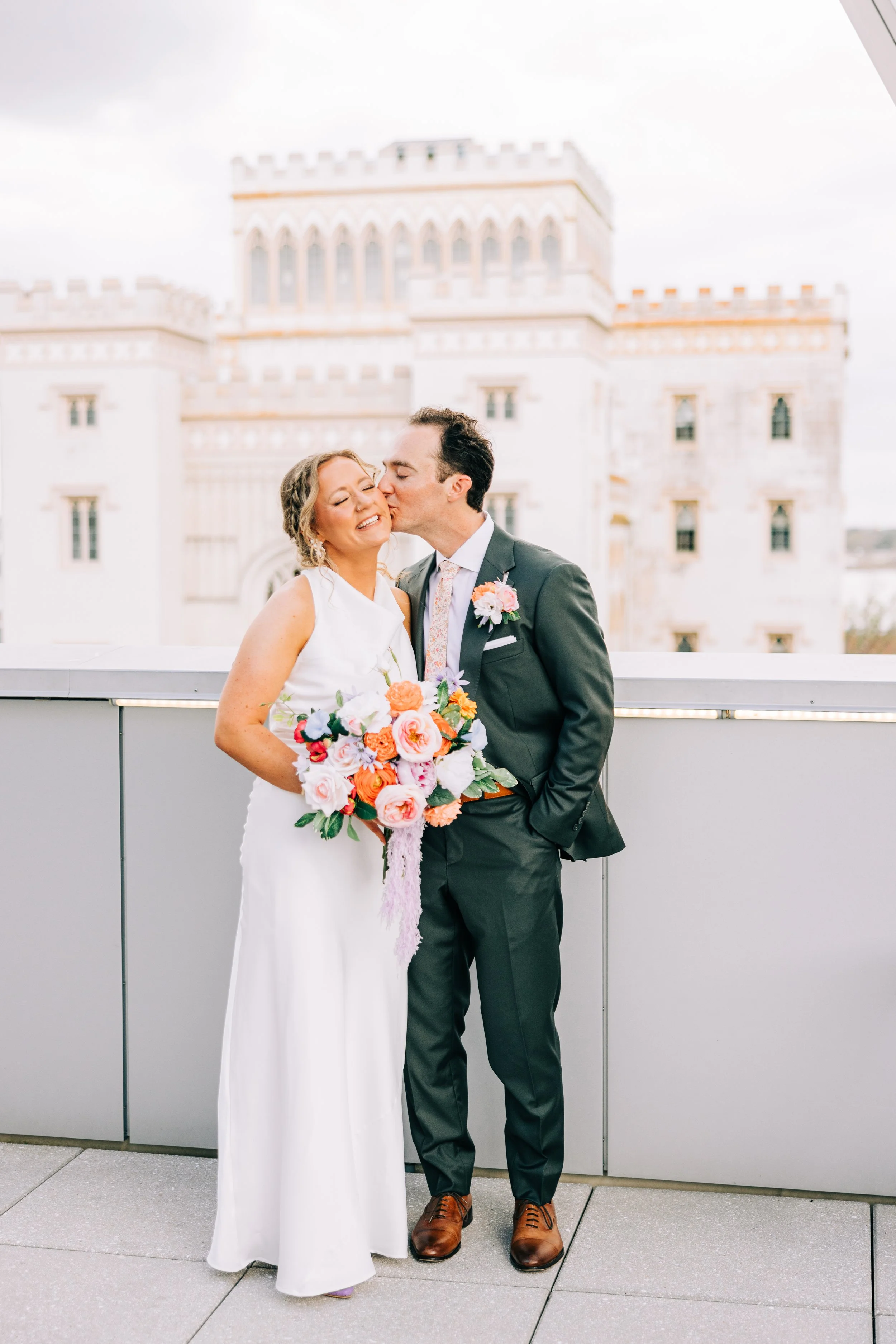river-terrace-baton-rouge-bride-and-groom-wedding-portraits73.jpg